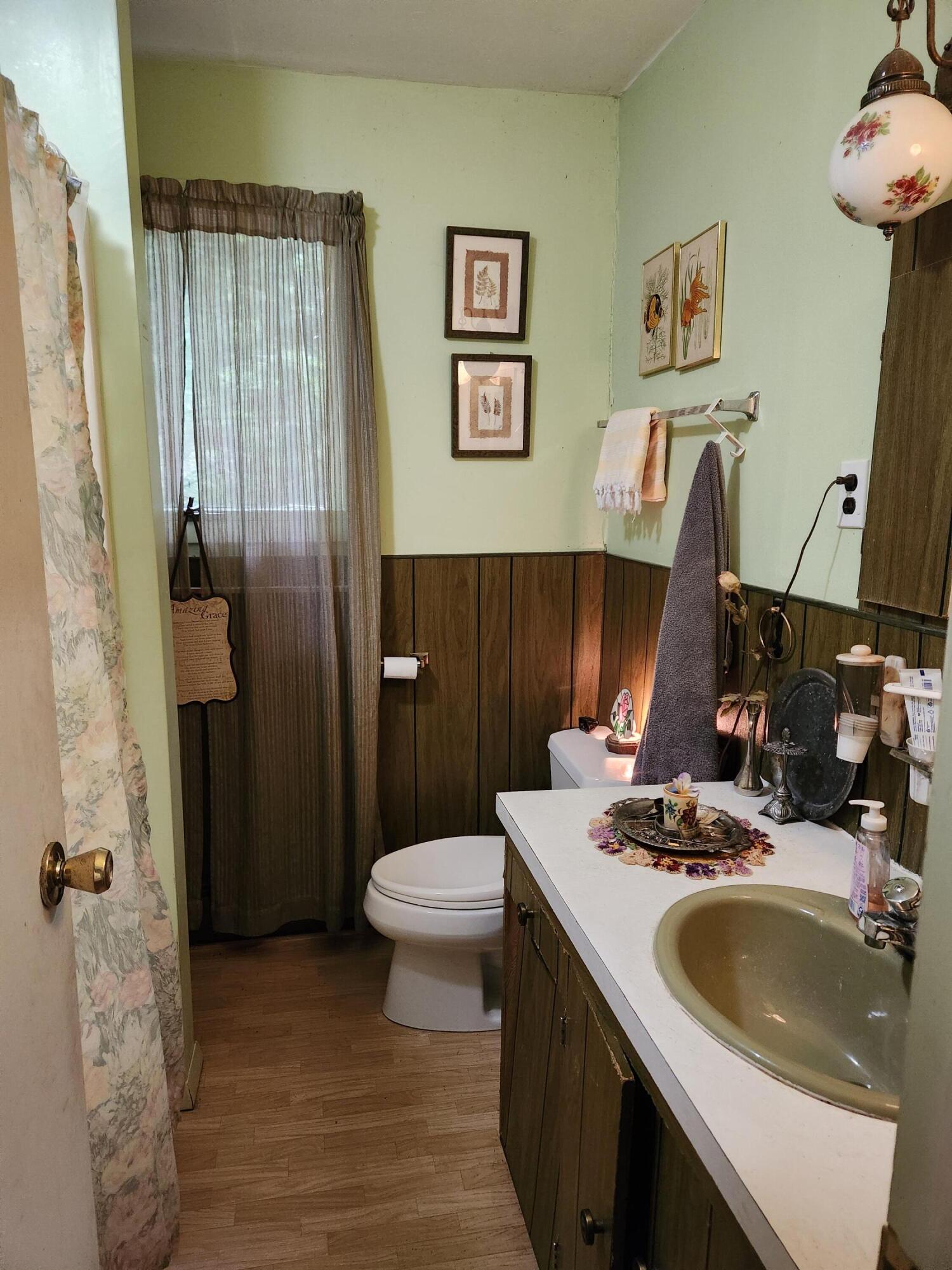 56 Pinewood Cove Road Property Photo 12
