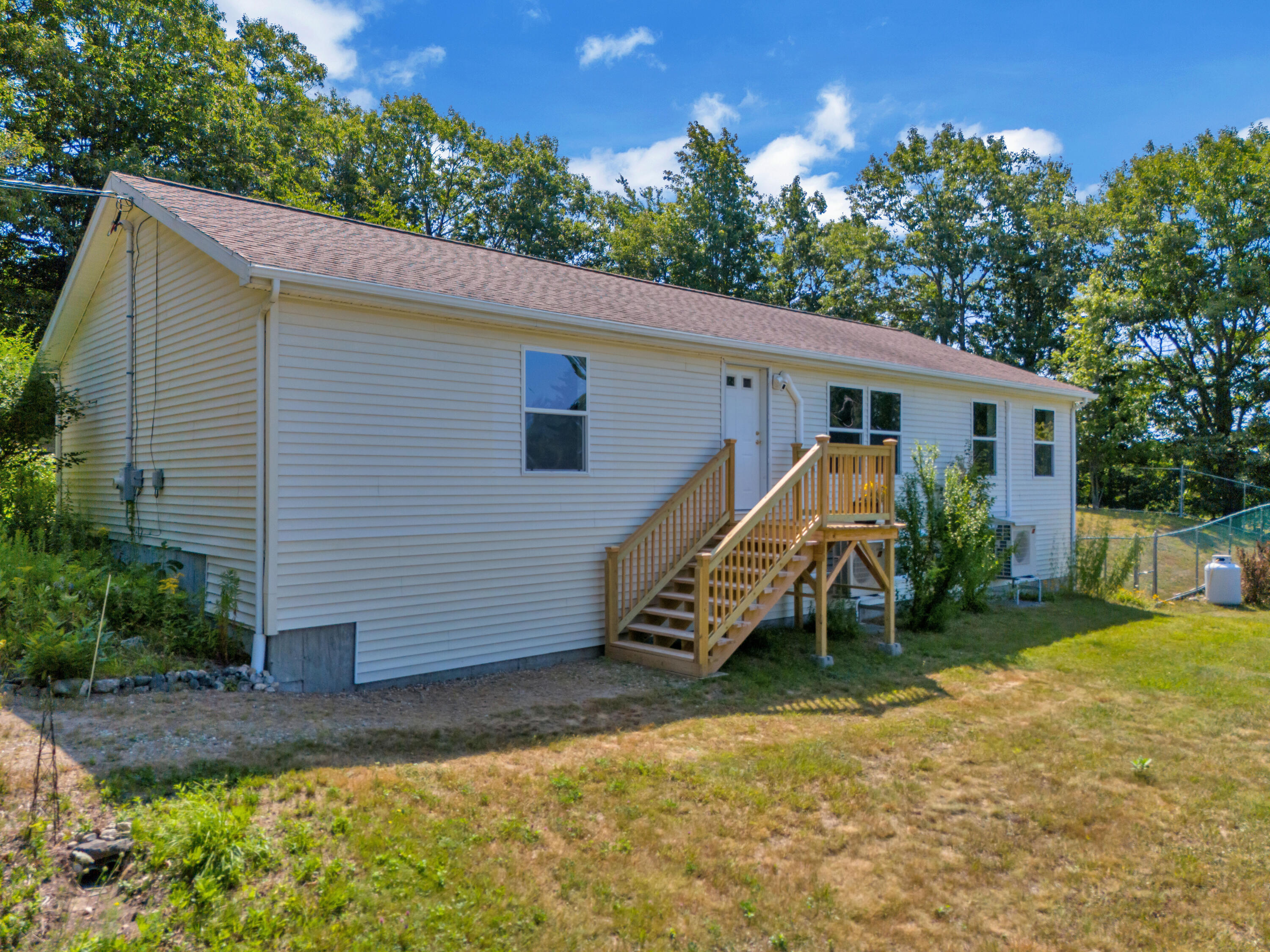 38 Coffin Hill Road Property Photo 2