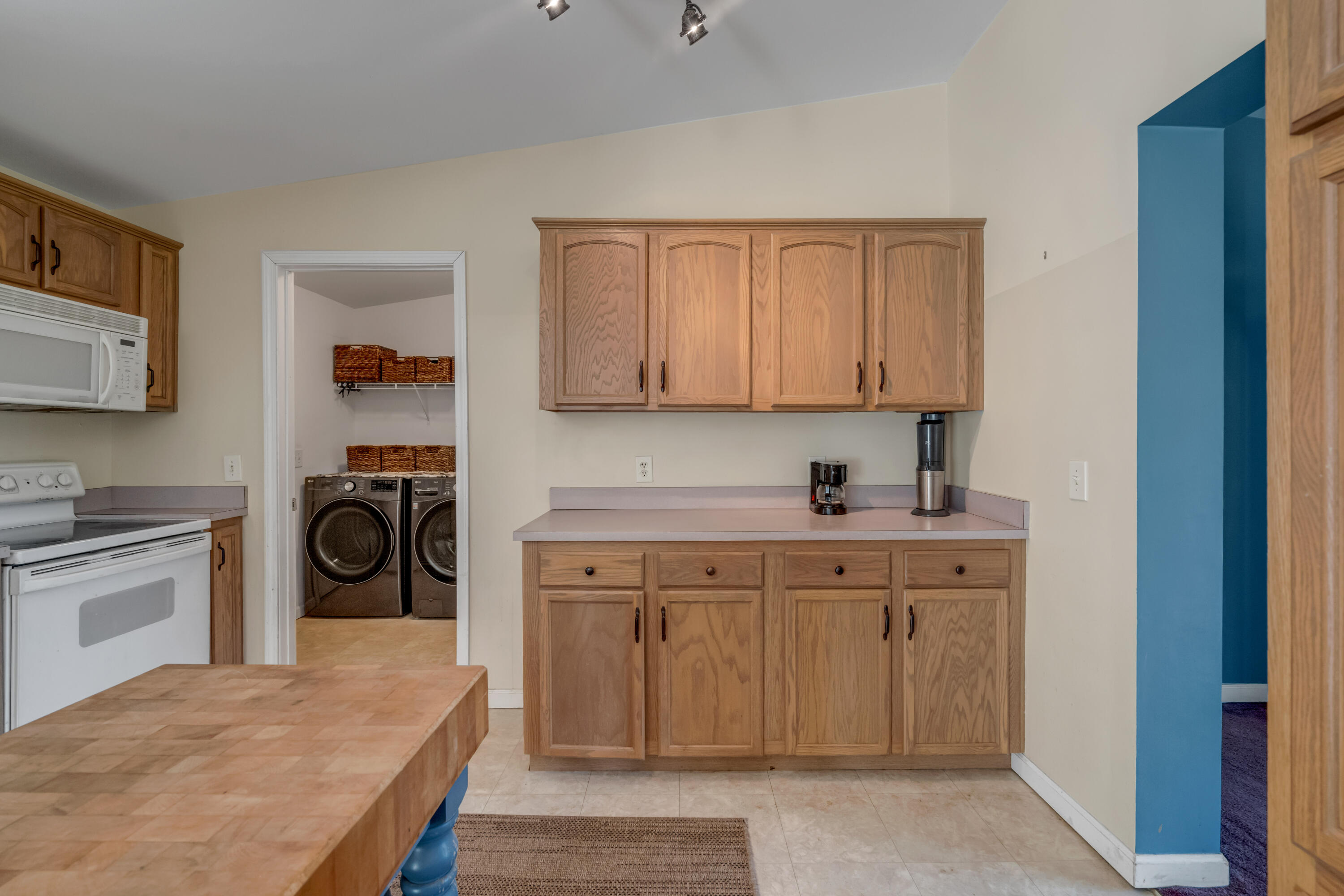 38 Coffin Hill Road Property Photo 26