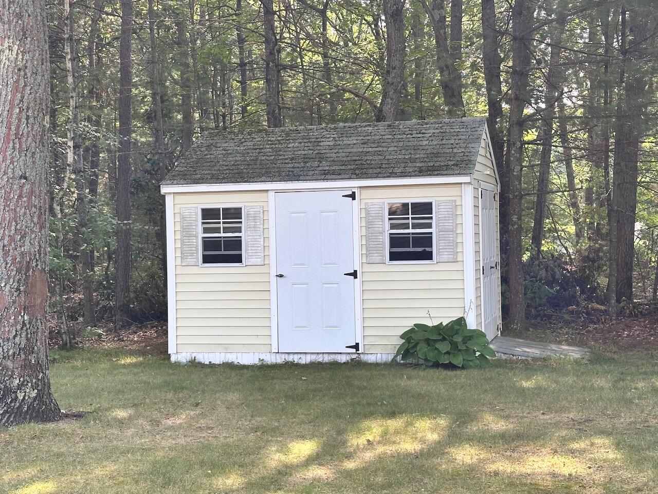 17 Candlewood Drive Property Photo 4