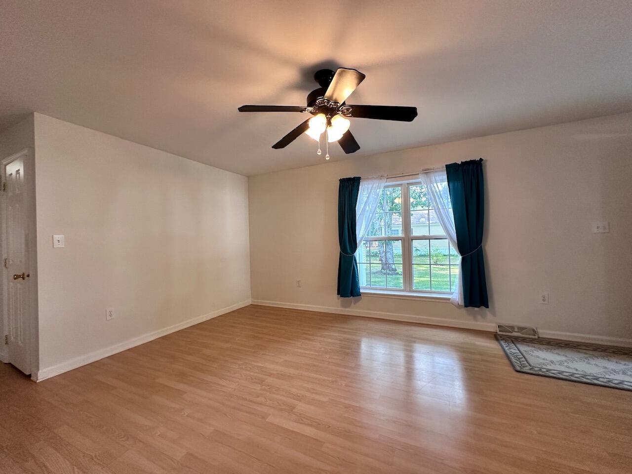 17 Candlewood Drive Property Photo 5
