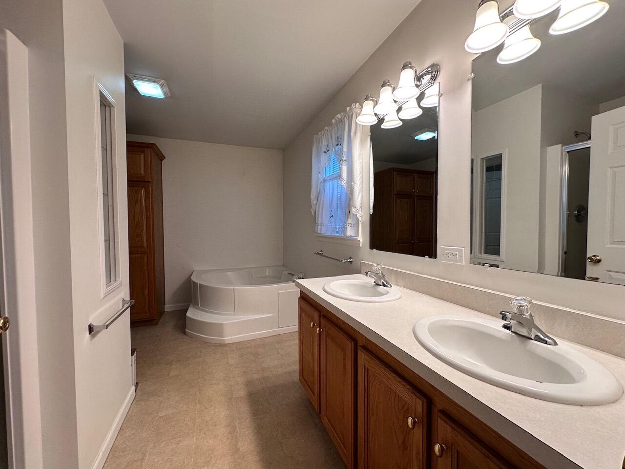 17 Candlewood Drive Property Photo 15
