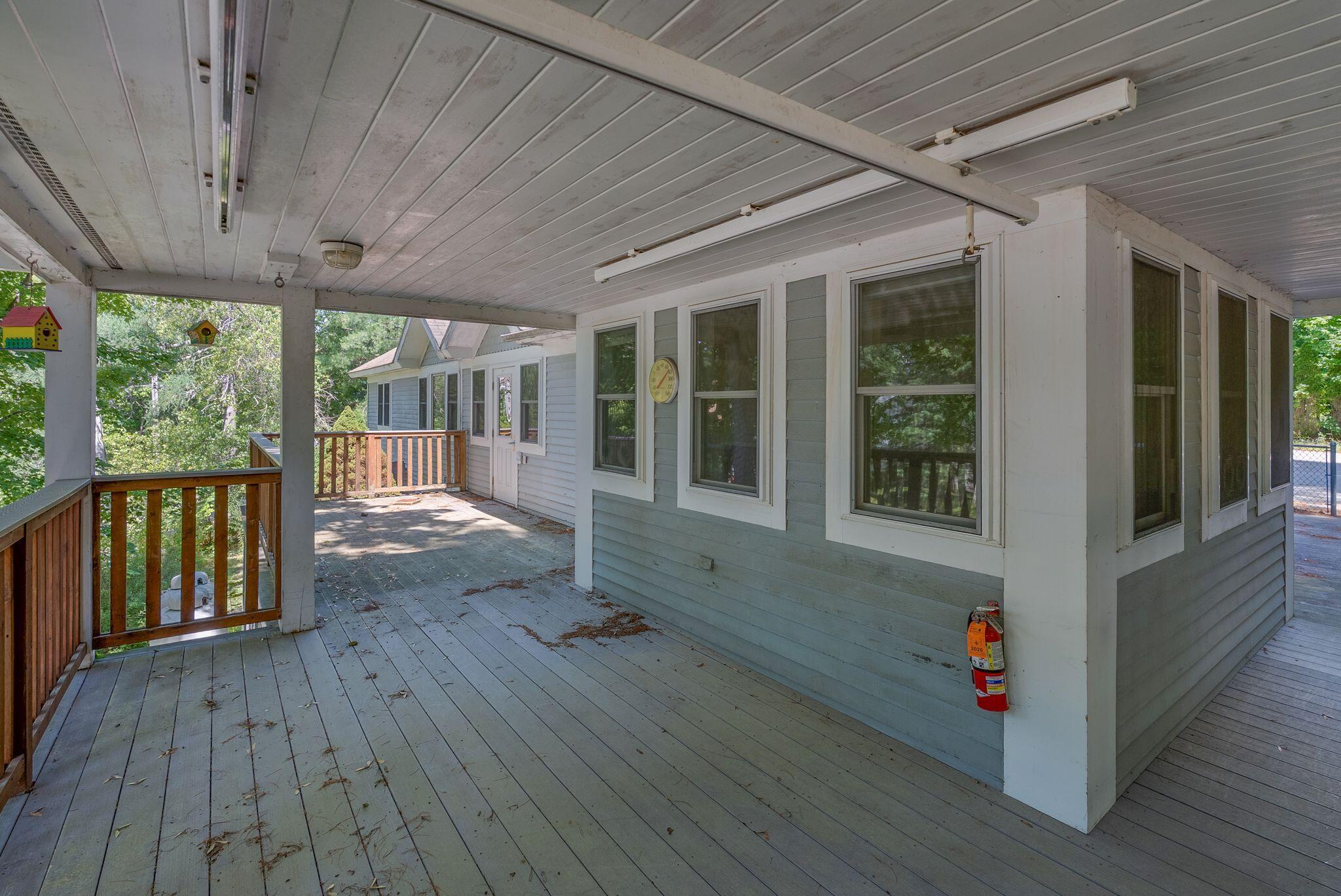 2 Teakwood Knolls Property Photo 25
