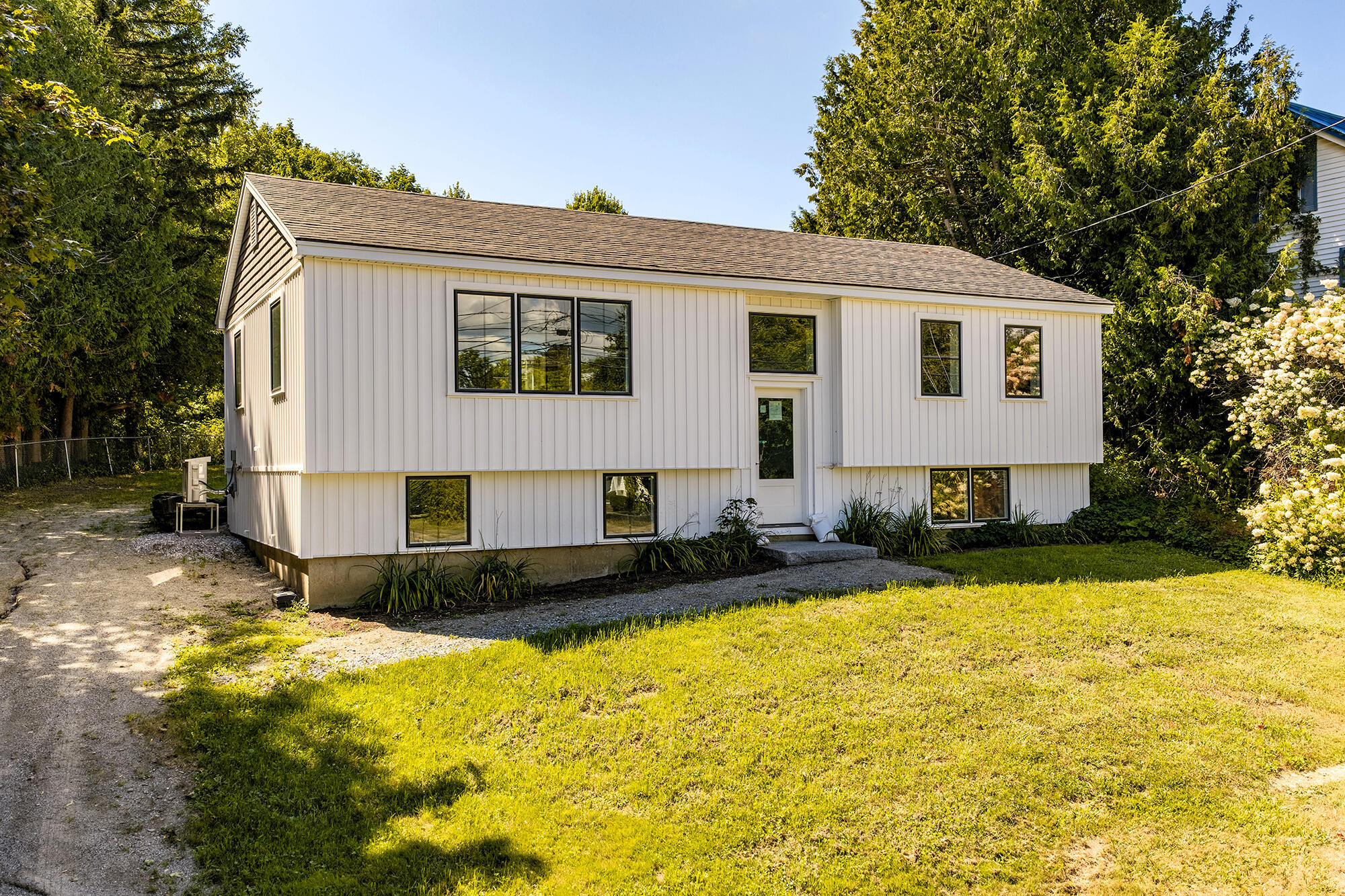162 Waldo Avenue Property Photo 1