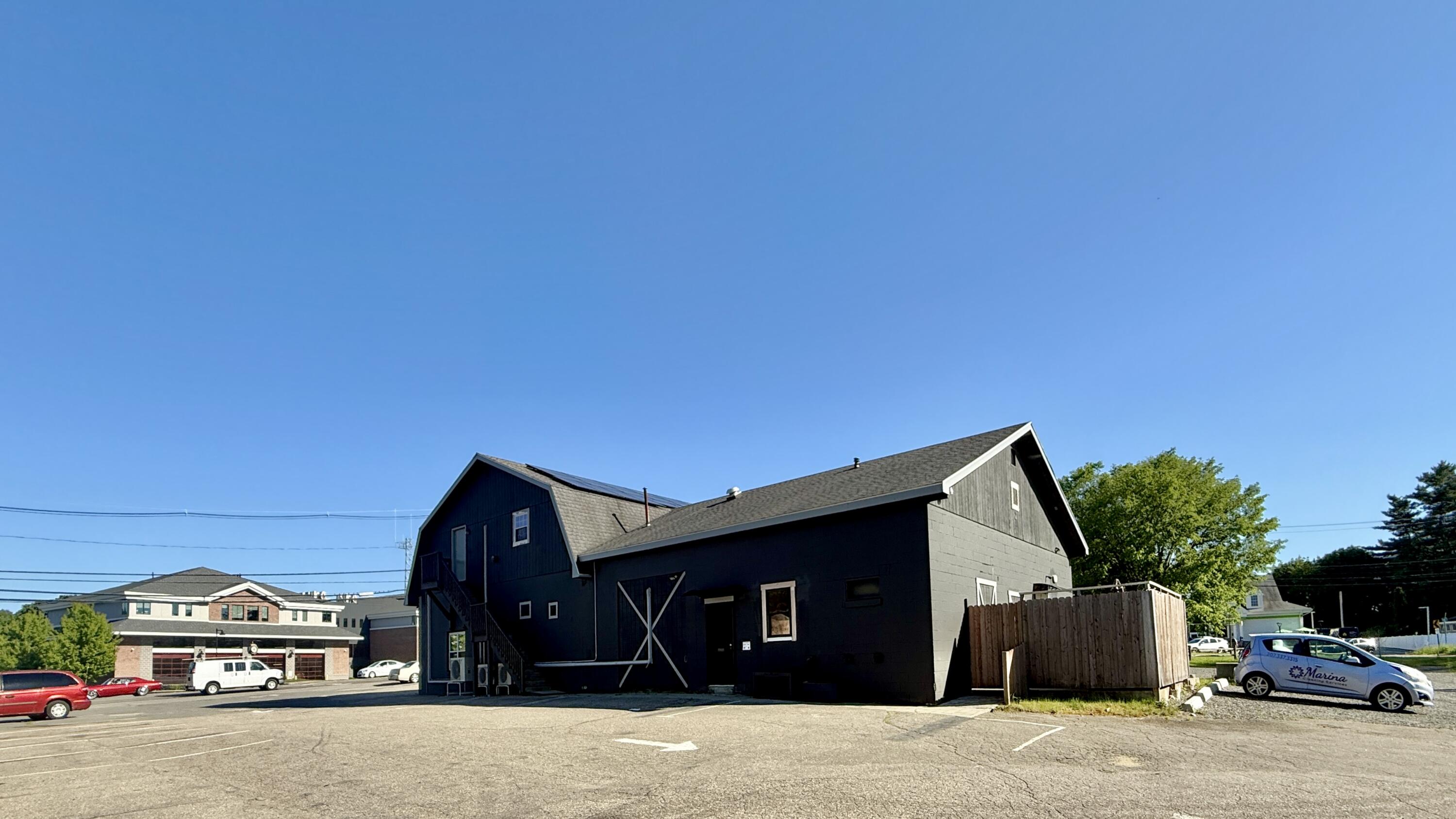 1574 Post Road Property Photo 2