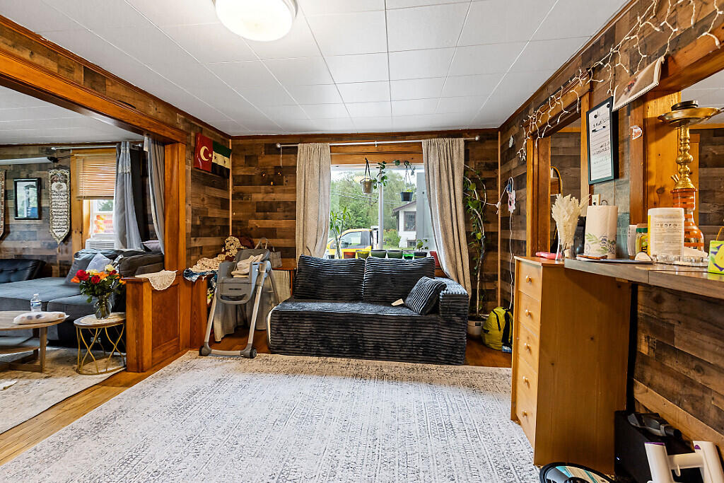 132 Washington Street Property Photo 15