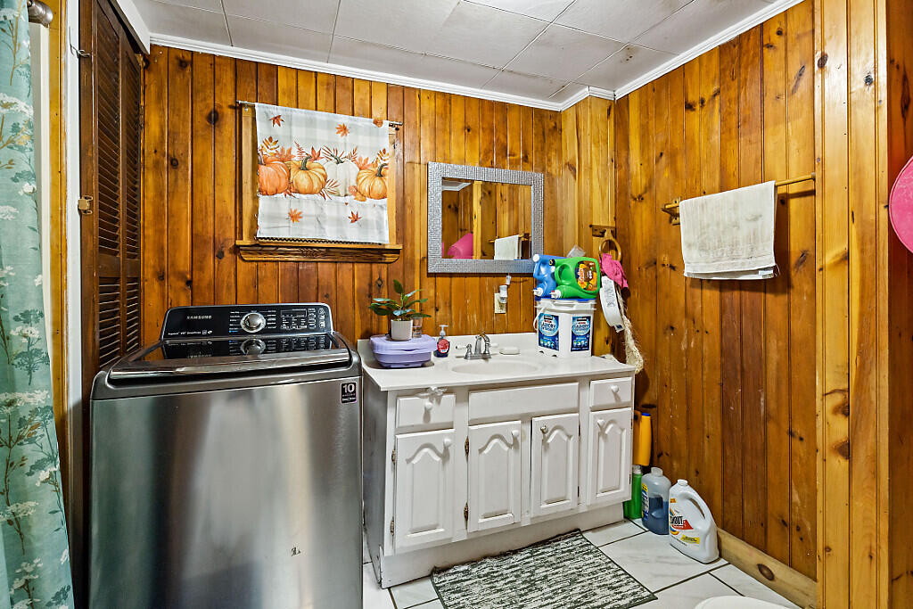 132 Washington Street Property Photo 22