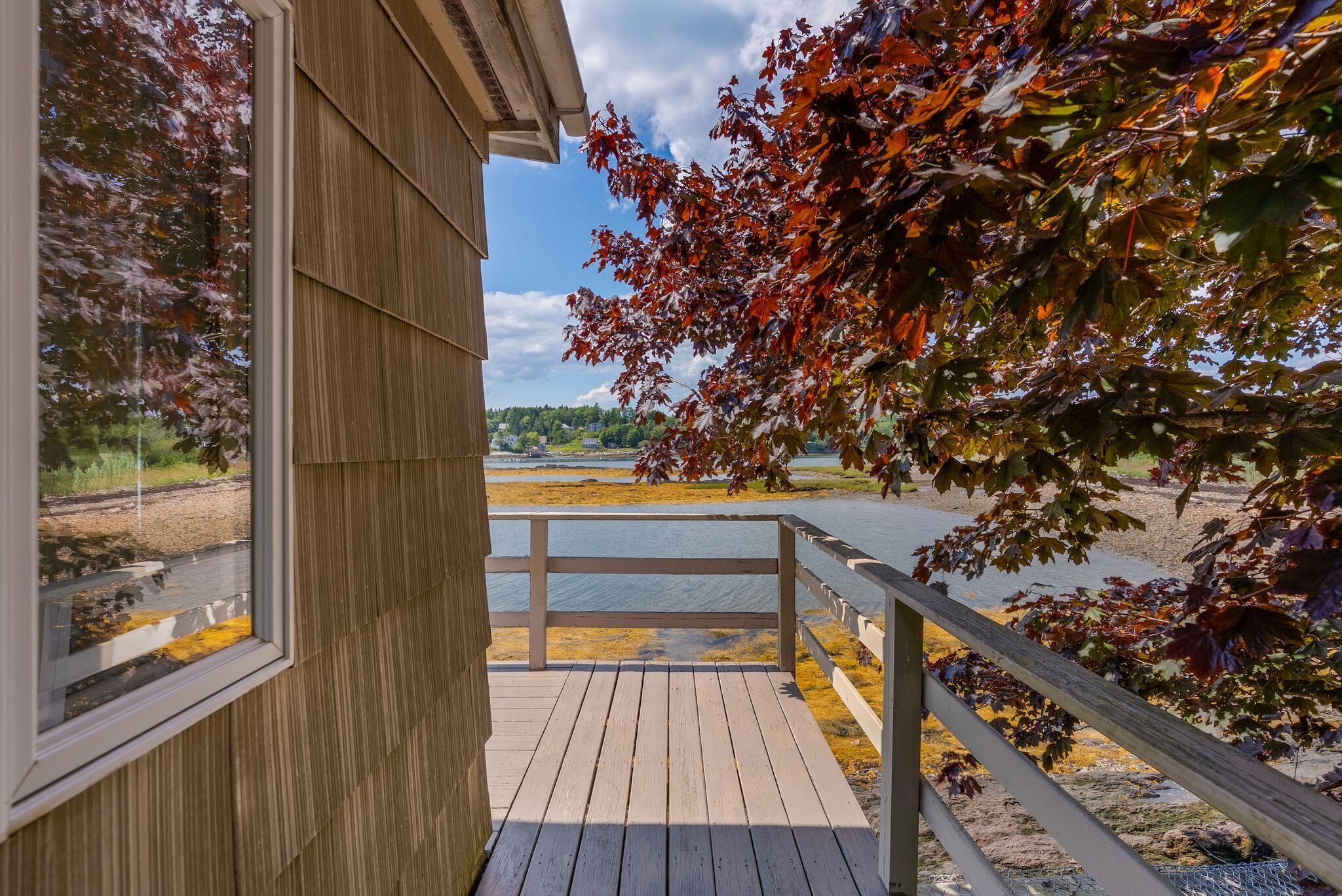 195 Beach Road Property Photo 32