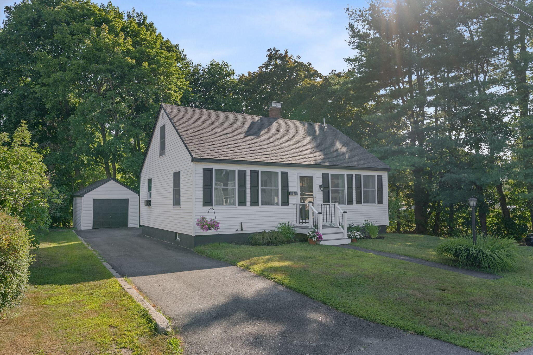 5 Calef Street Property Photo 1