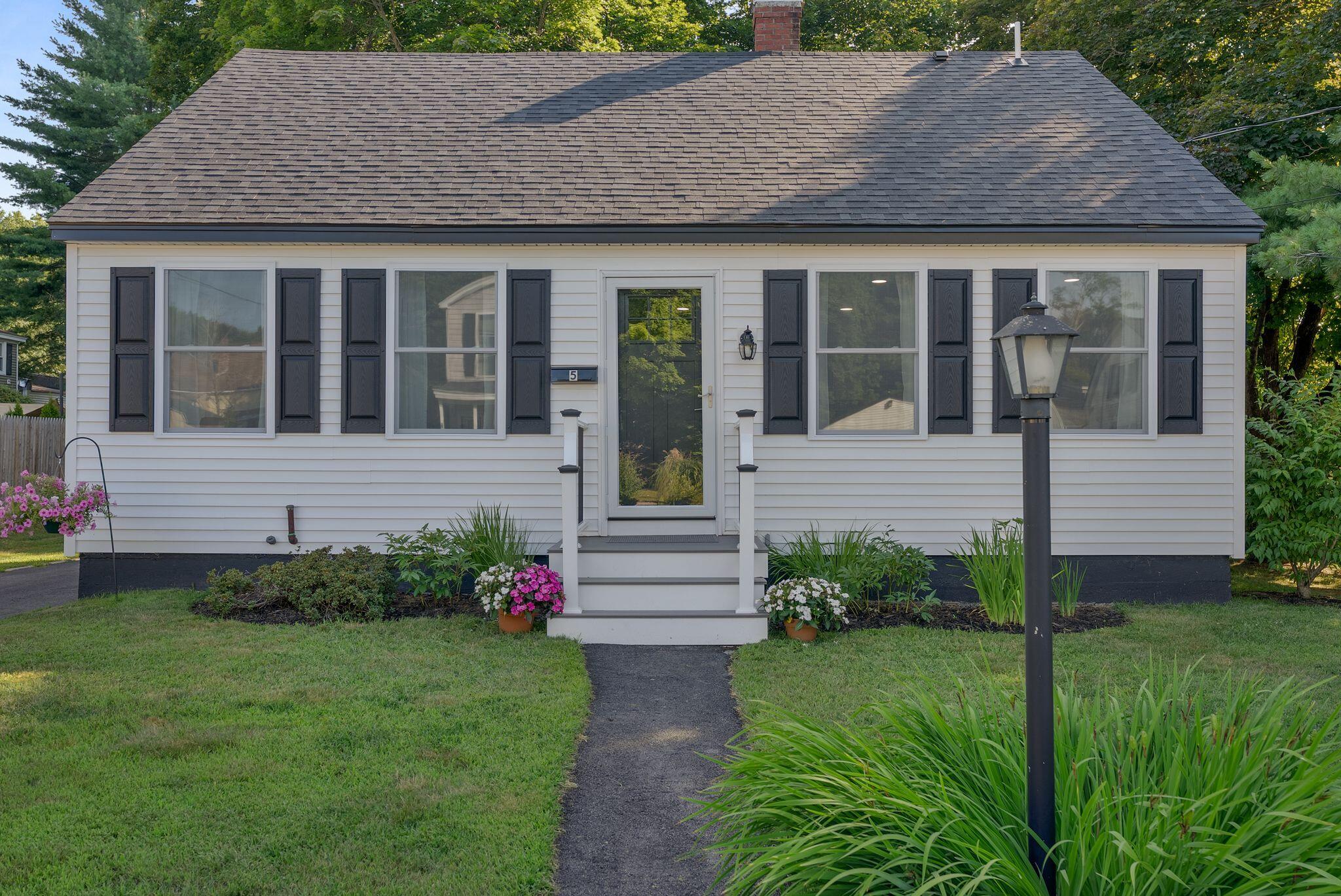 5 Calef Street Property Photo 9