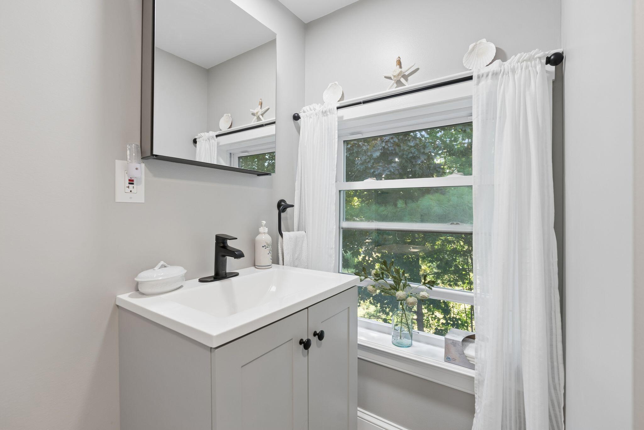 5 Calef Street Property Photo 42
