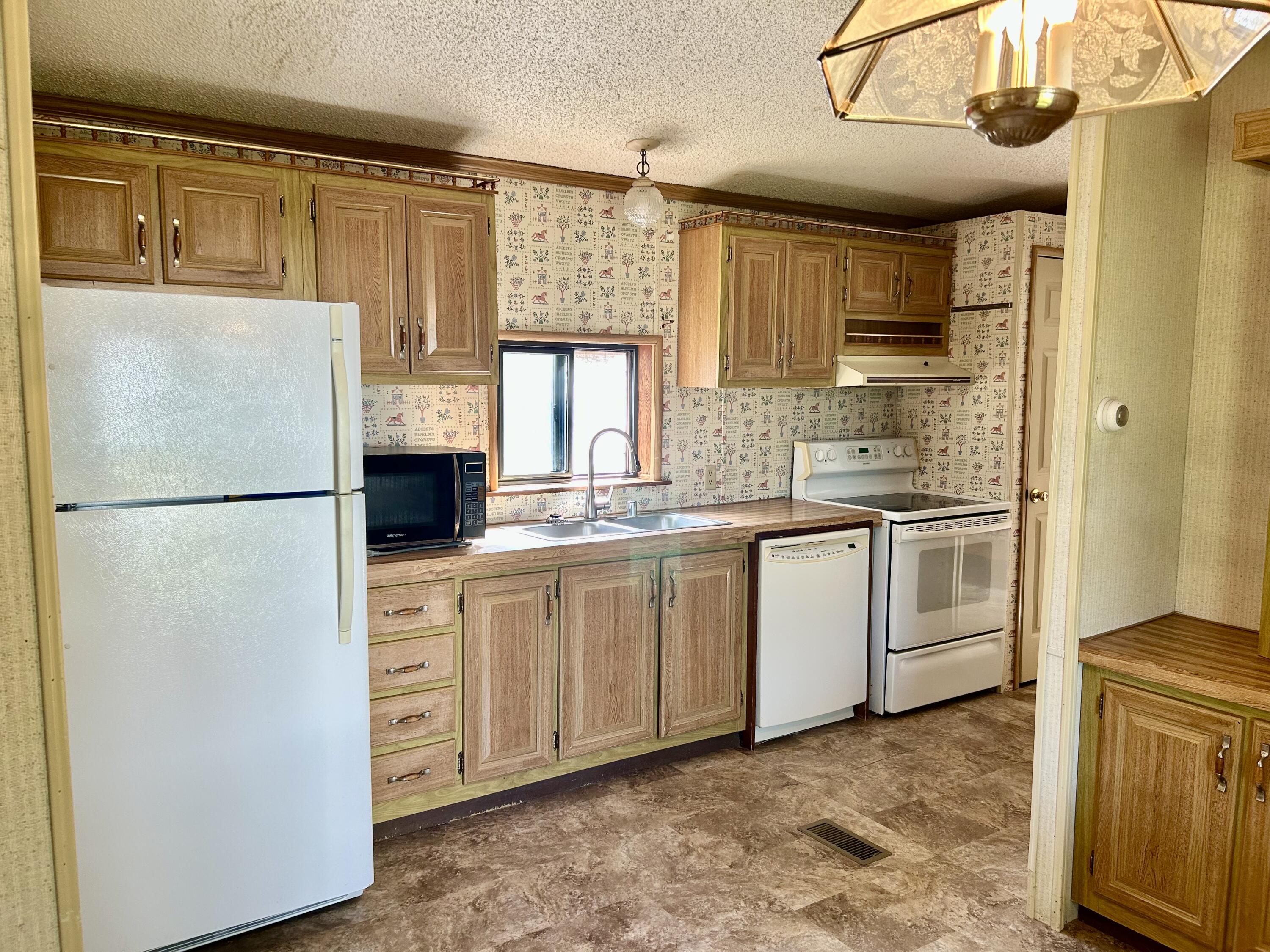 180 Allen Point Road Property Photo 28