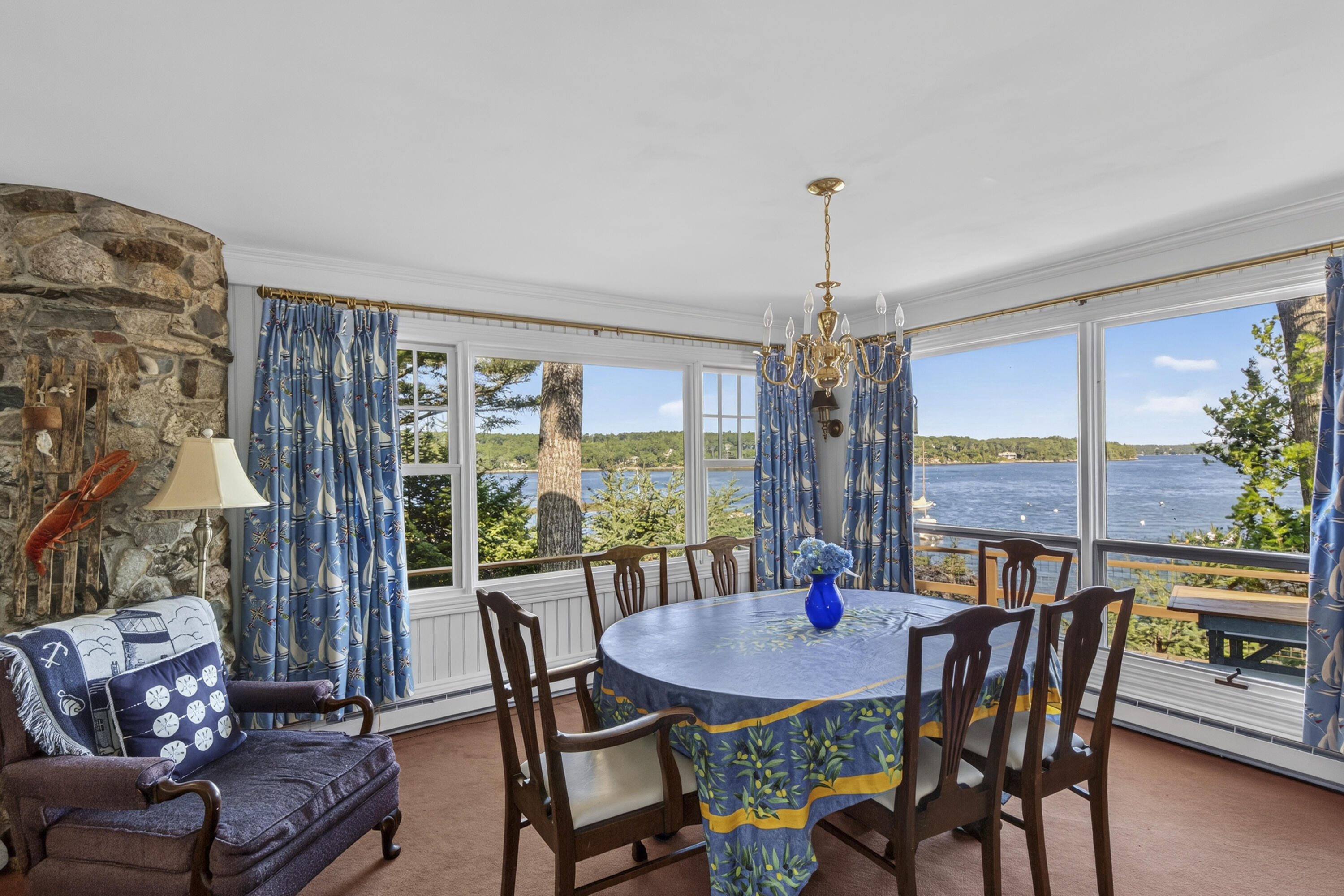 51 Roderick Road Property Photo 6