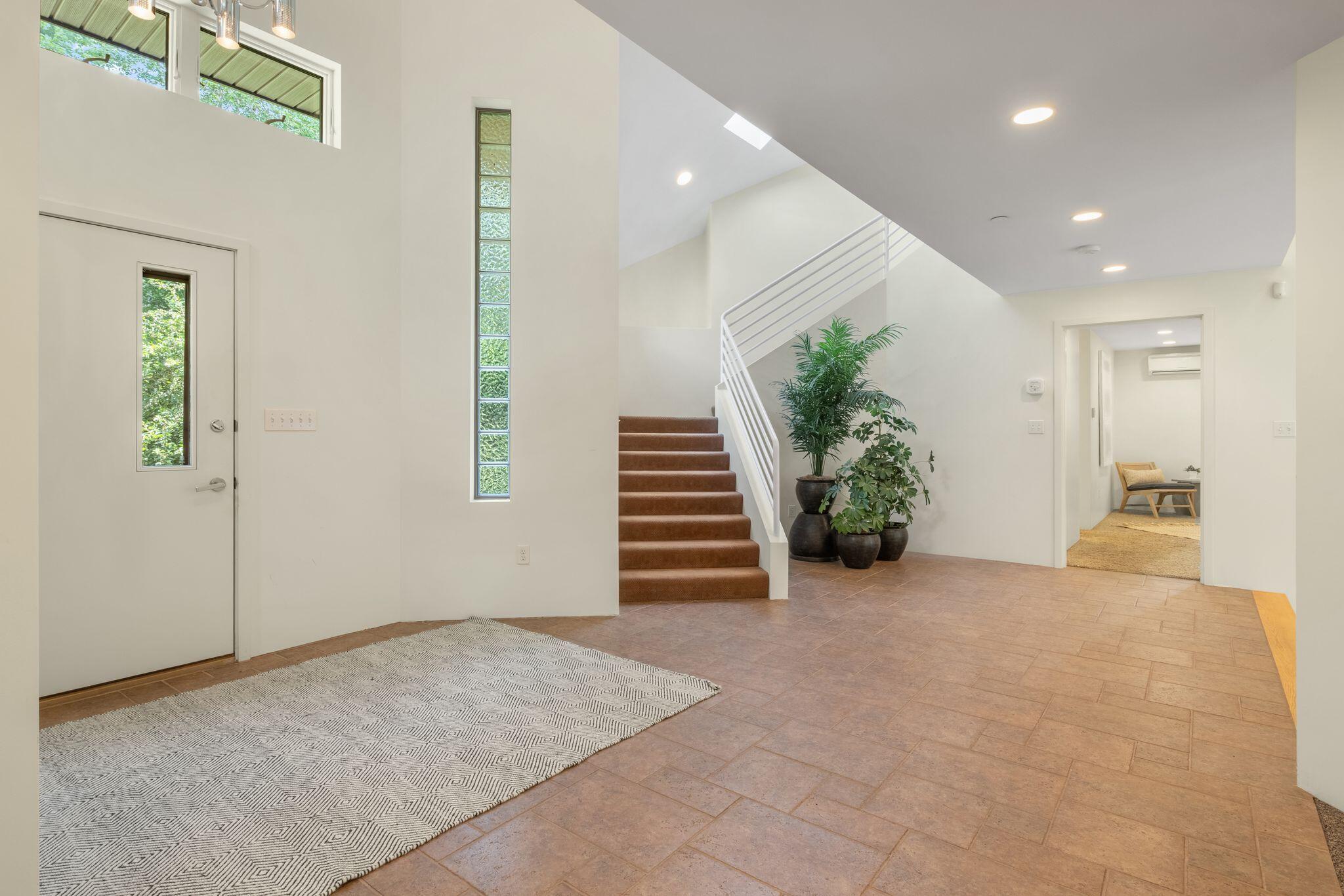 43 Carson Drive Property Photo 5