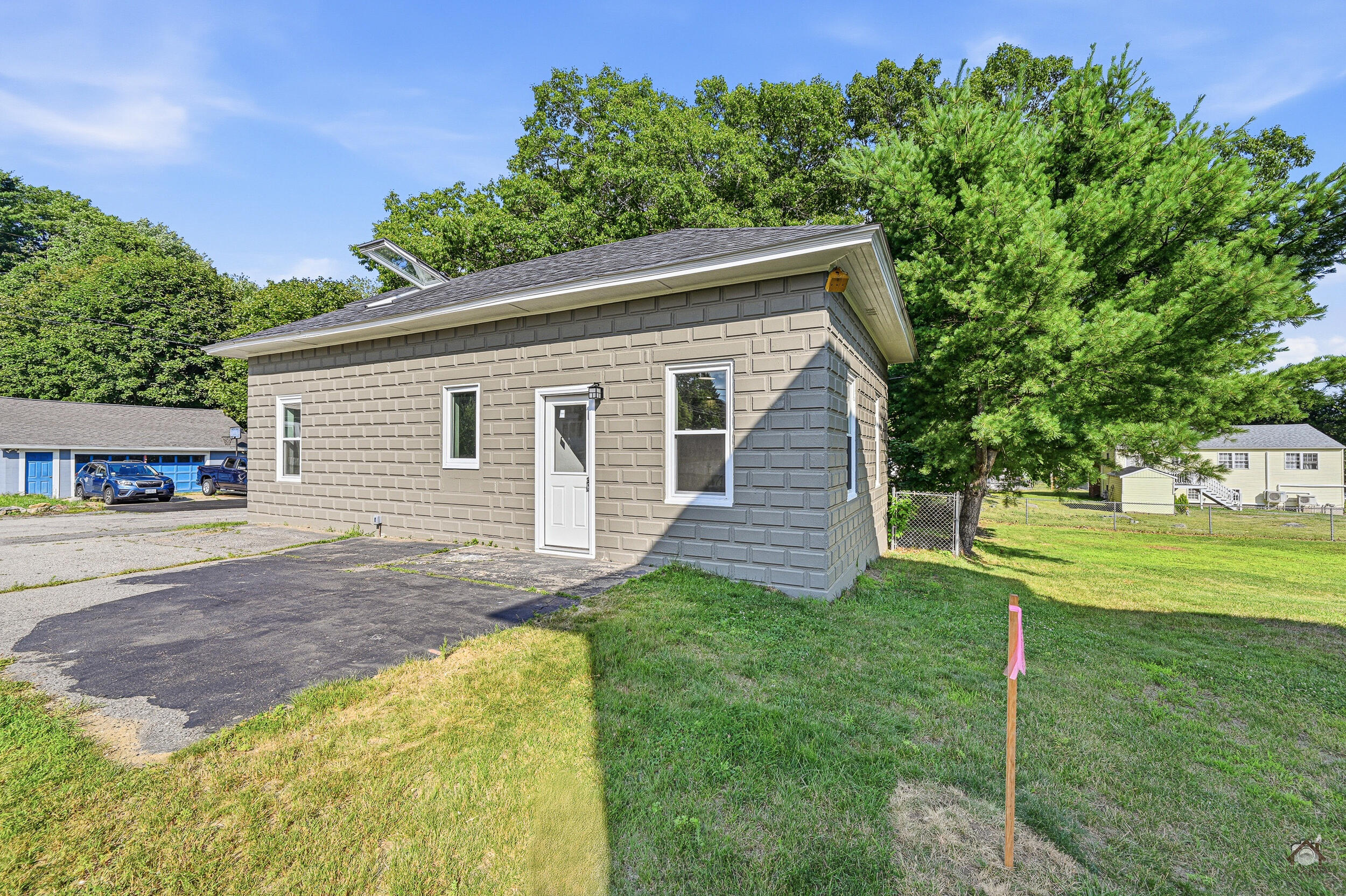 3 Coolidge Street Property Photo 6
