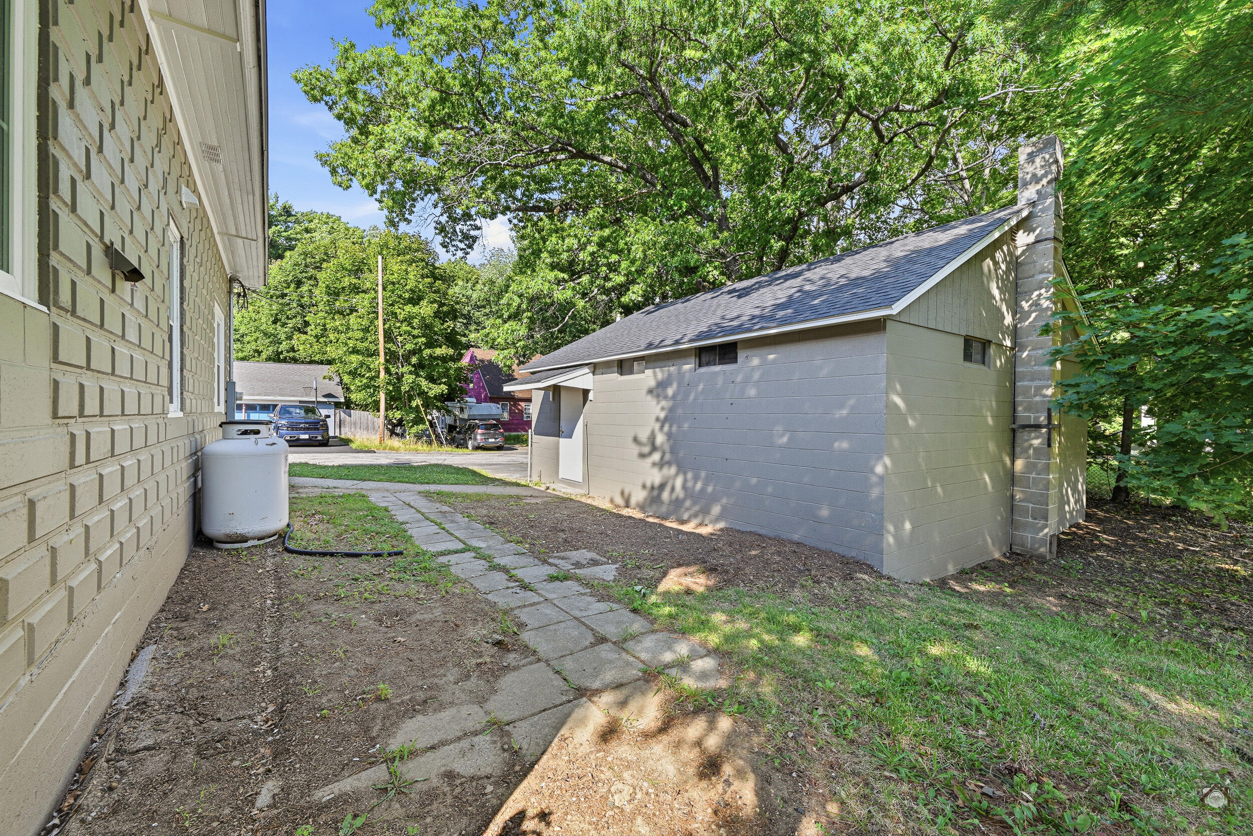 3 Coolidge Street Property Photo 7