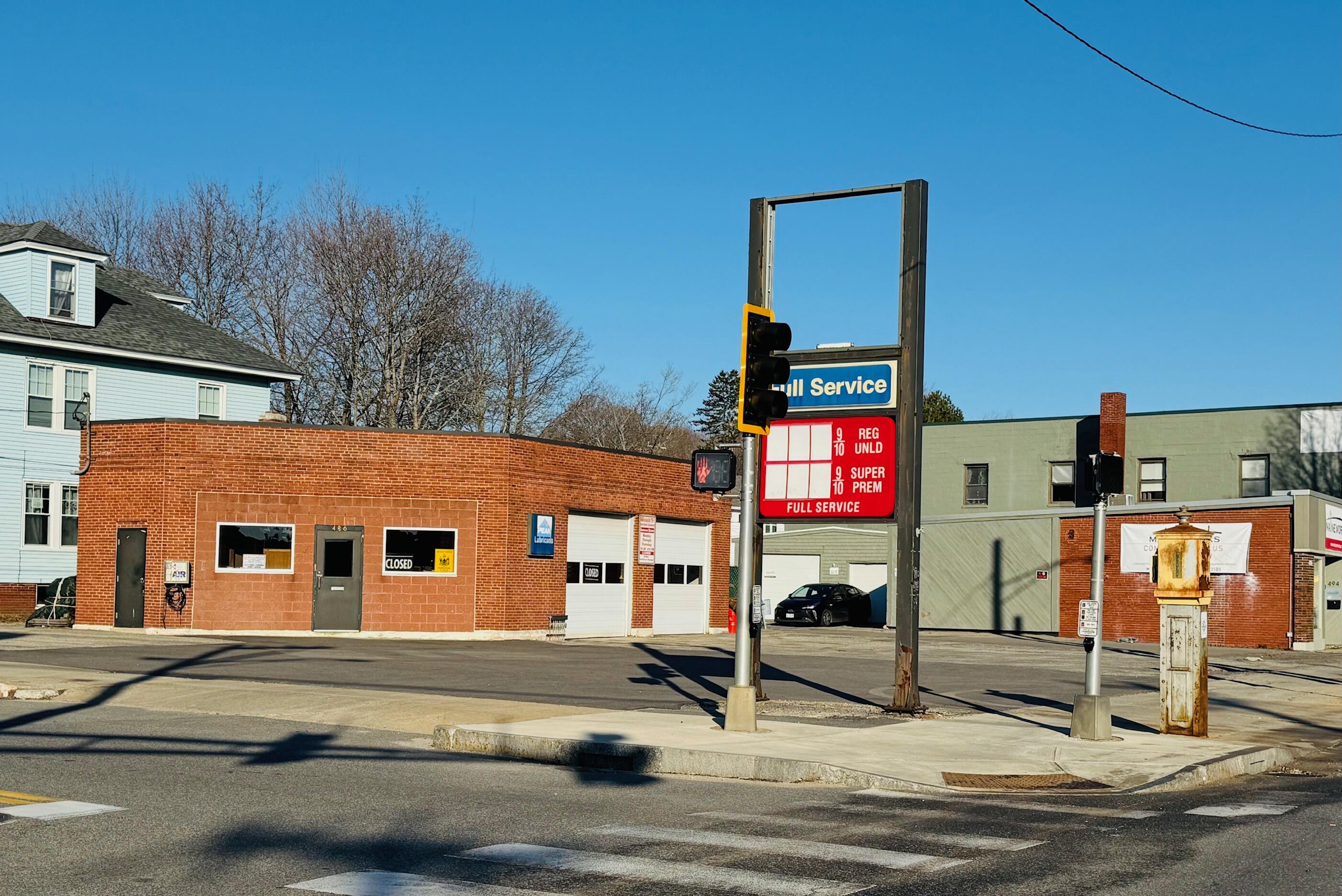 484 Forest Avenue Property Photo 1