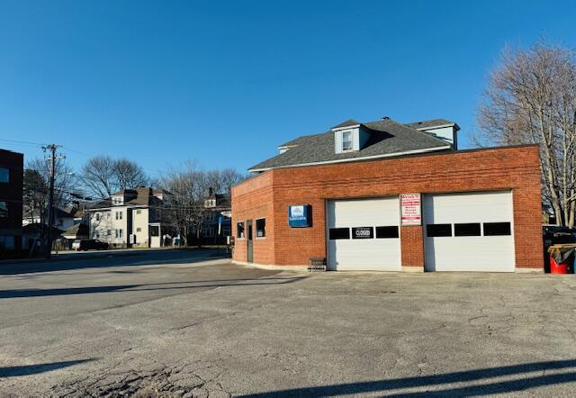 484 Forest Avenue Property Photo 4