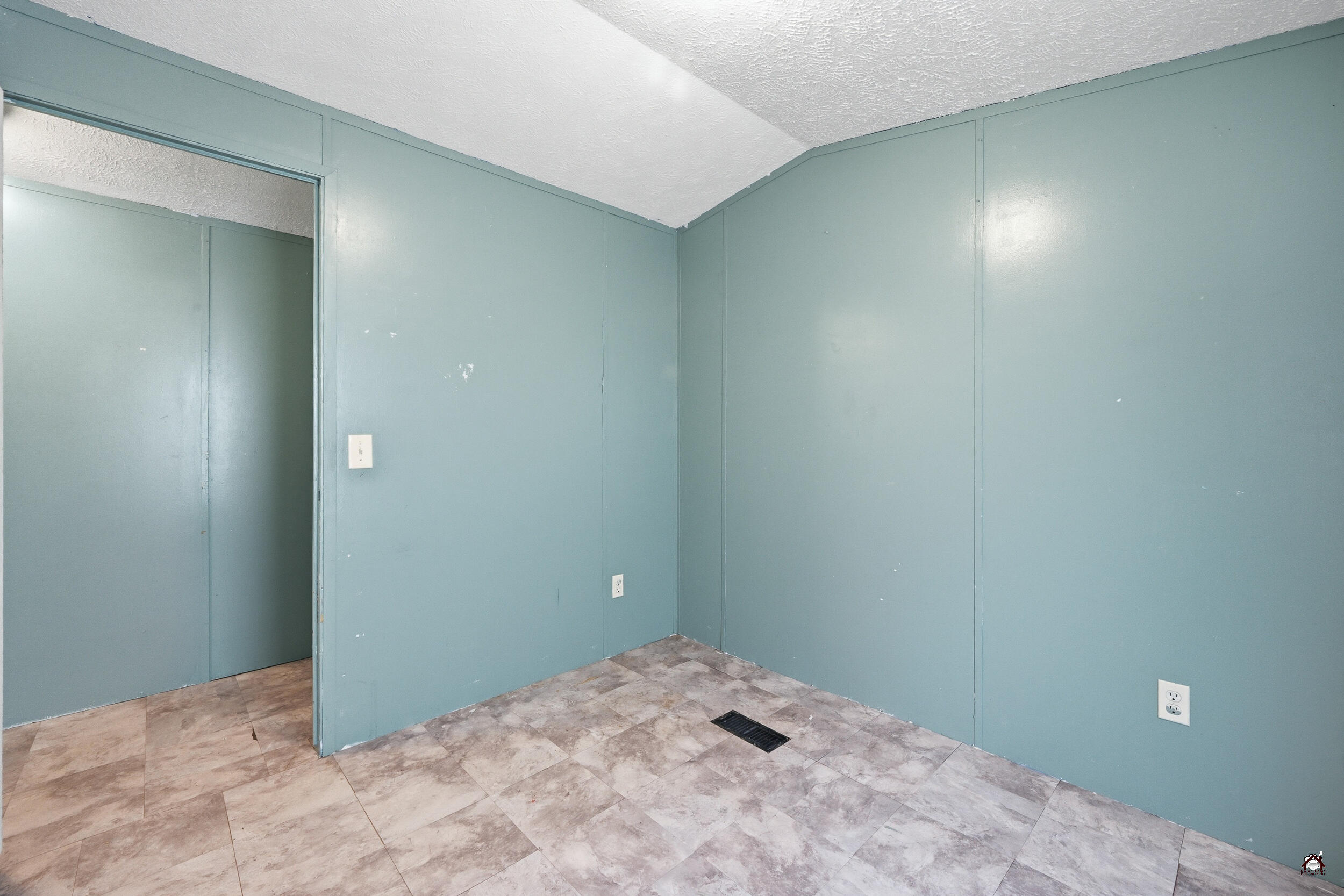 146 High Street 19 Property Photo 18