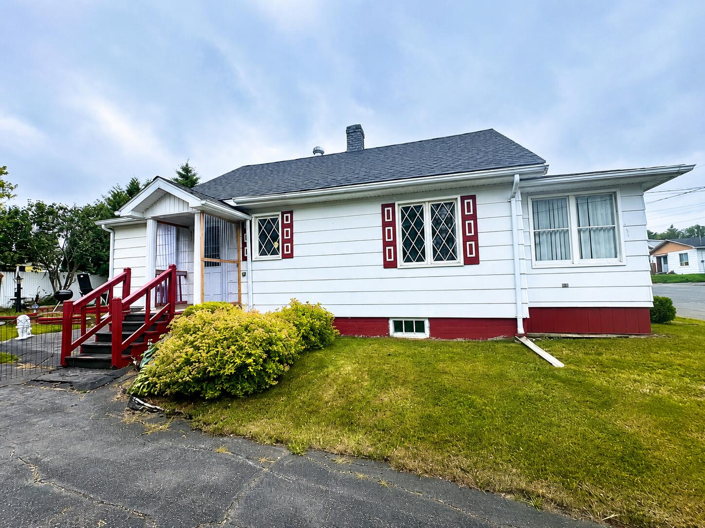 138 13th Avenue Property Photo 2