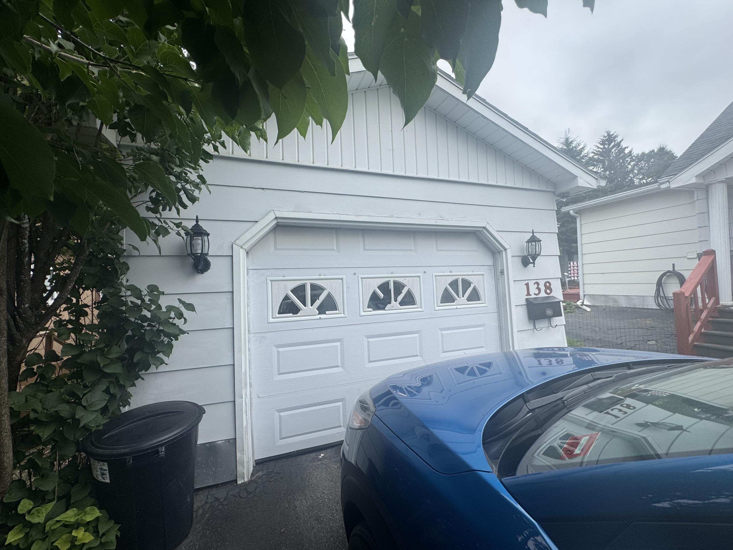 138 13th Avenue Property Photo 3