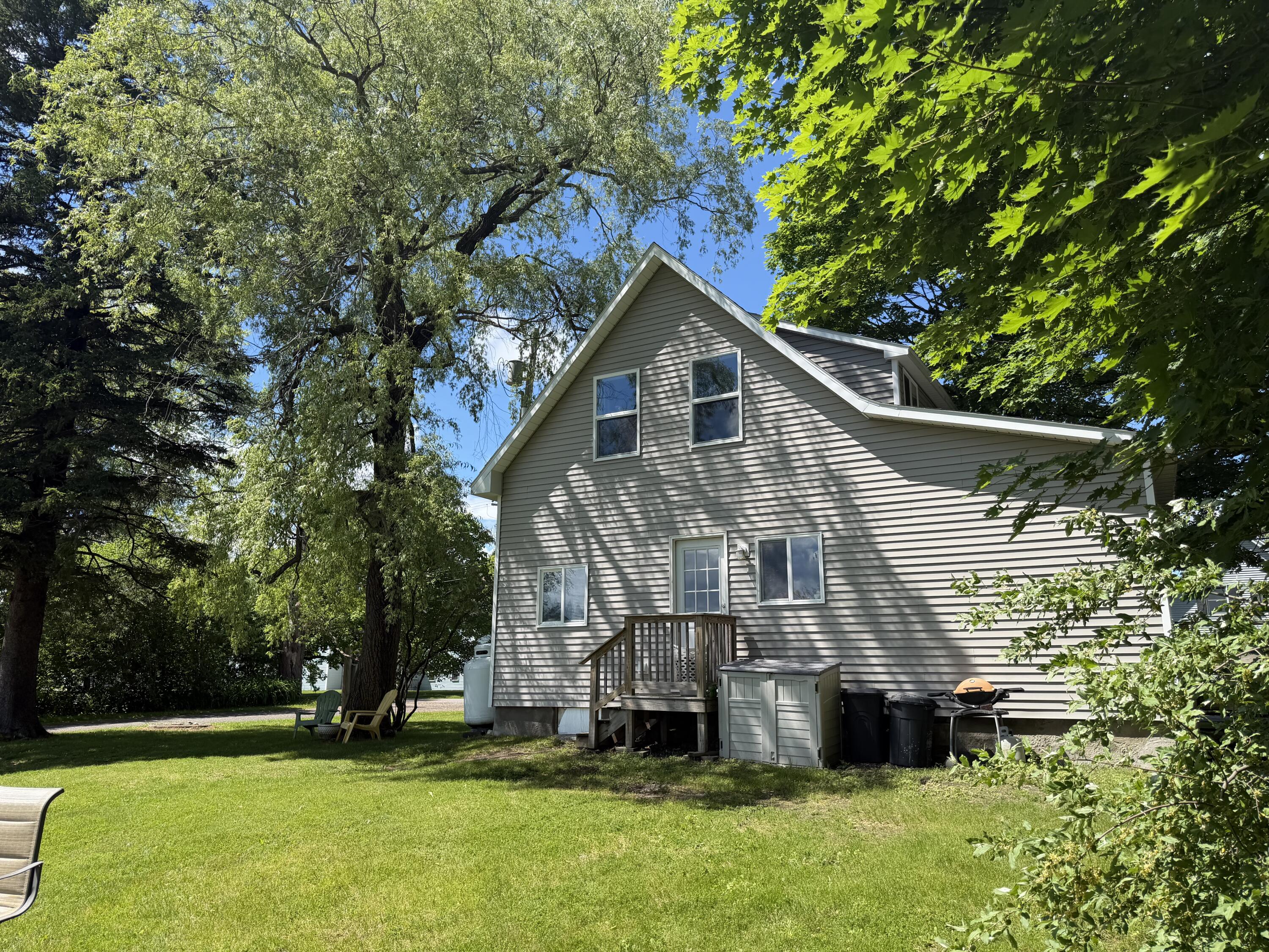 270 Park Street Property Photo 4