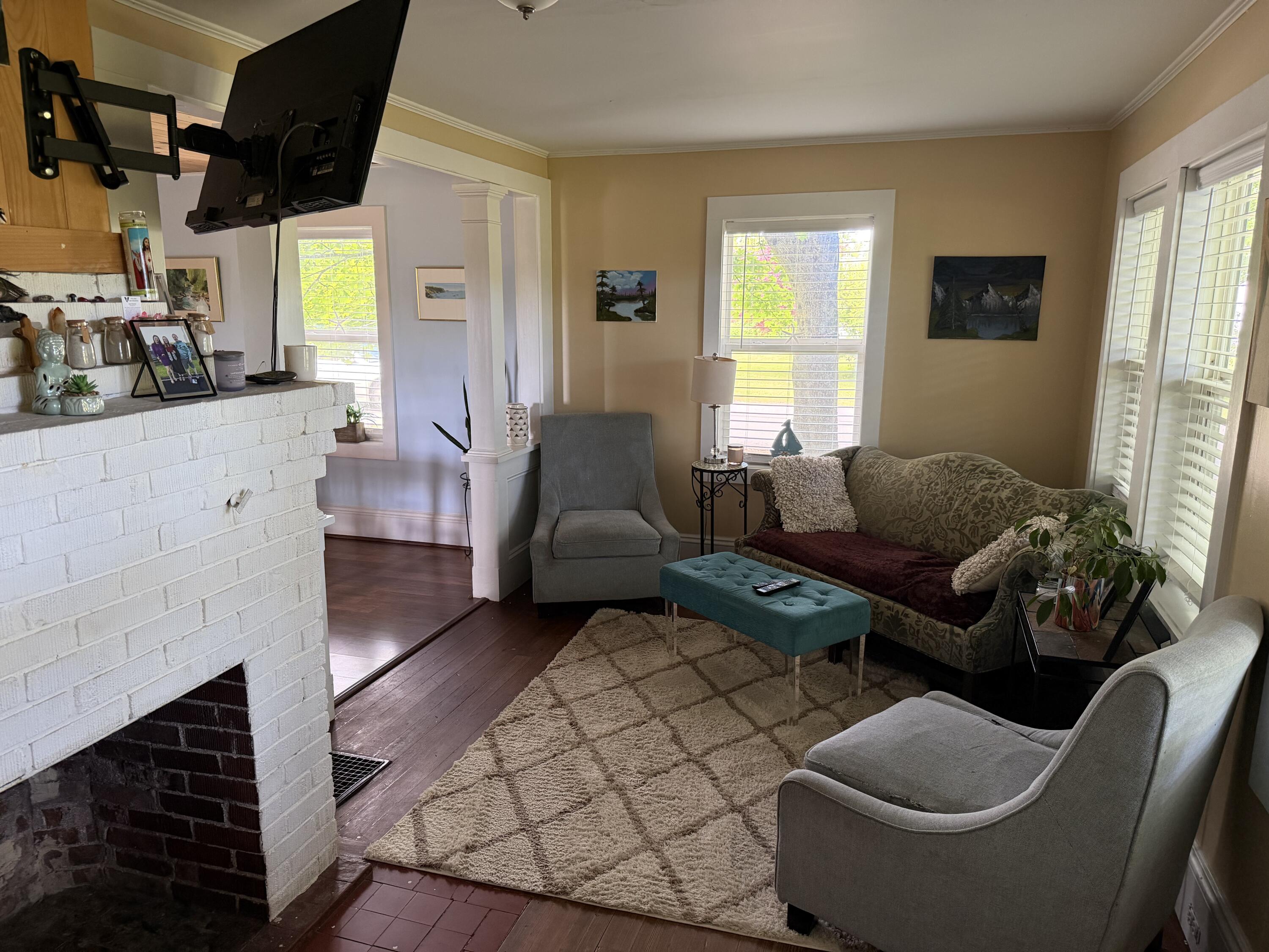 270 Park Street Property Photo 10