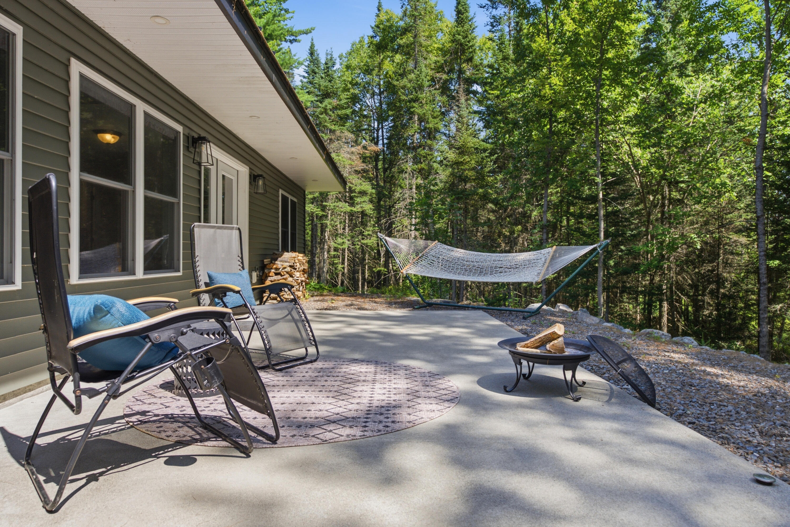 154 Lakeview Drive Property Photo 4