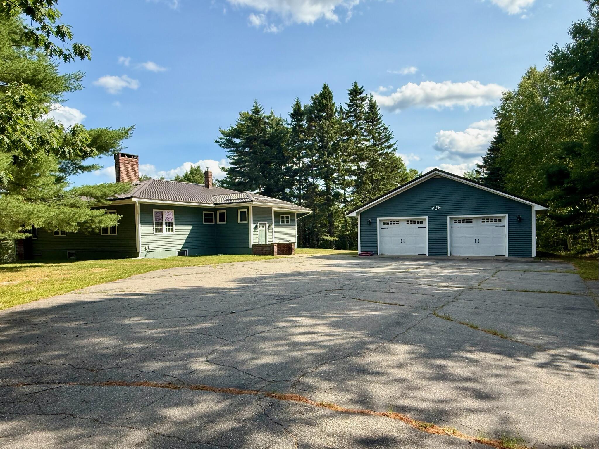 1481 S River Road Property Photo 2