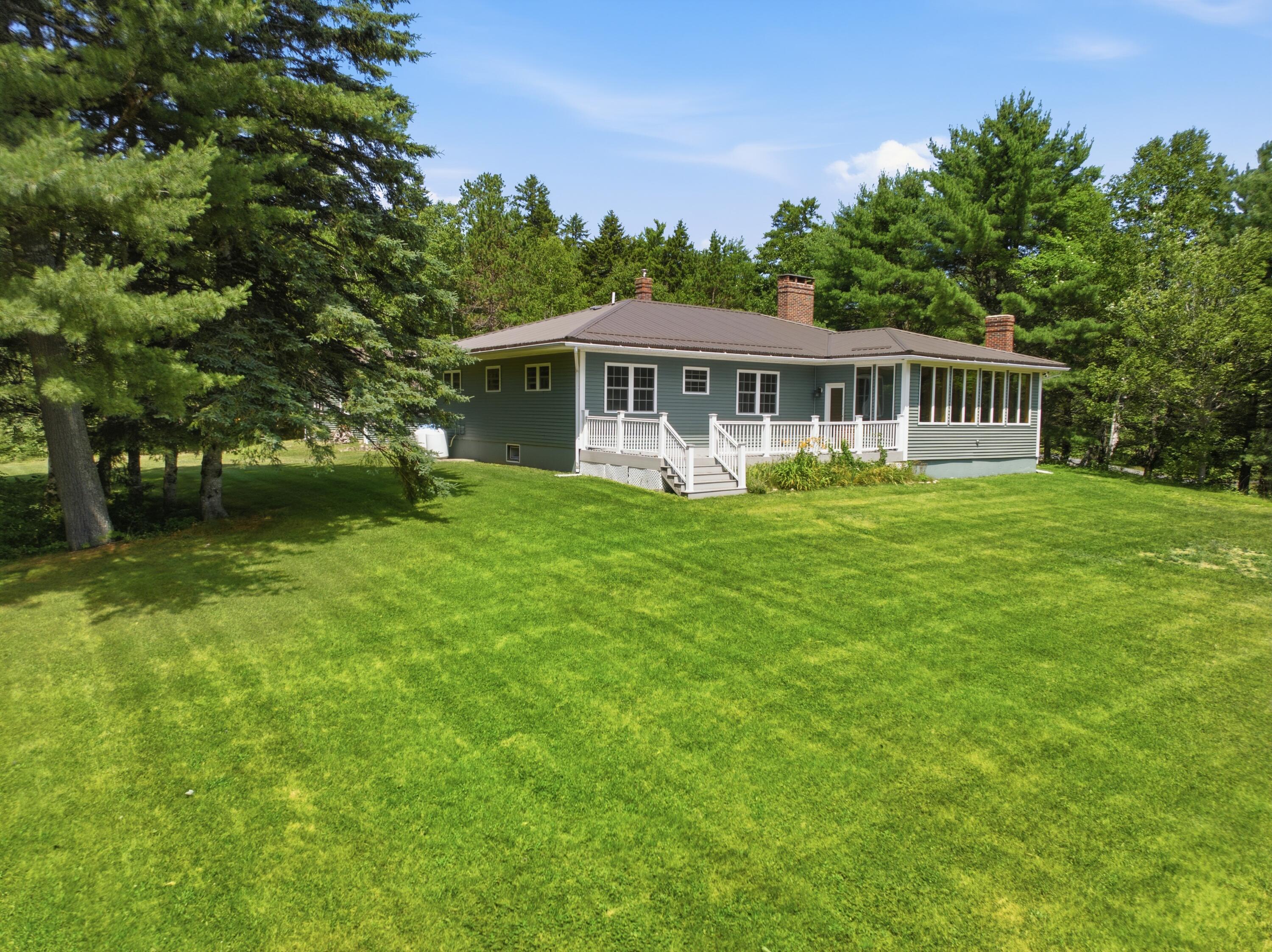 1481 S River Road Property Photo 5