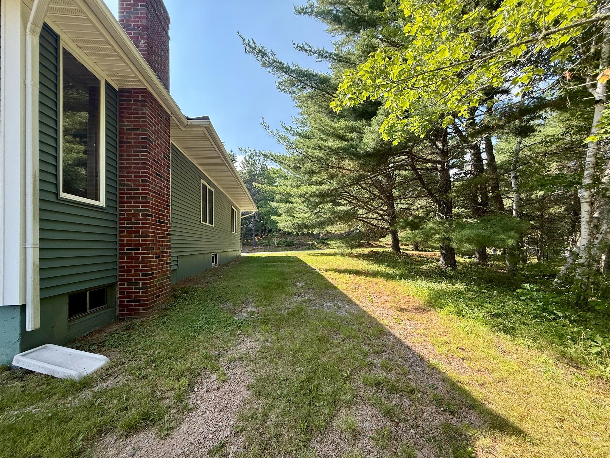 1481 S River Road Property Photo 11