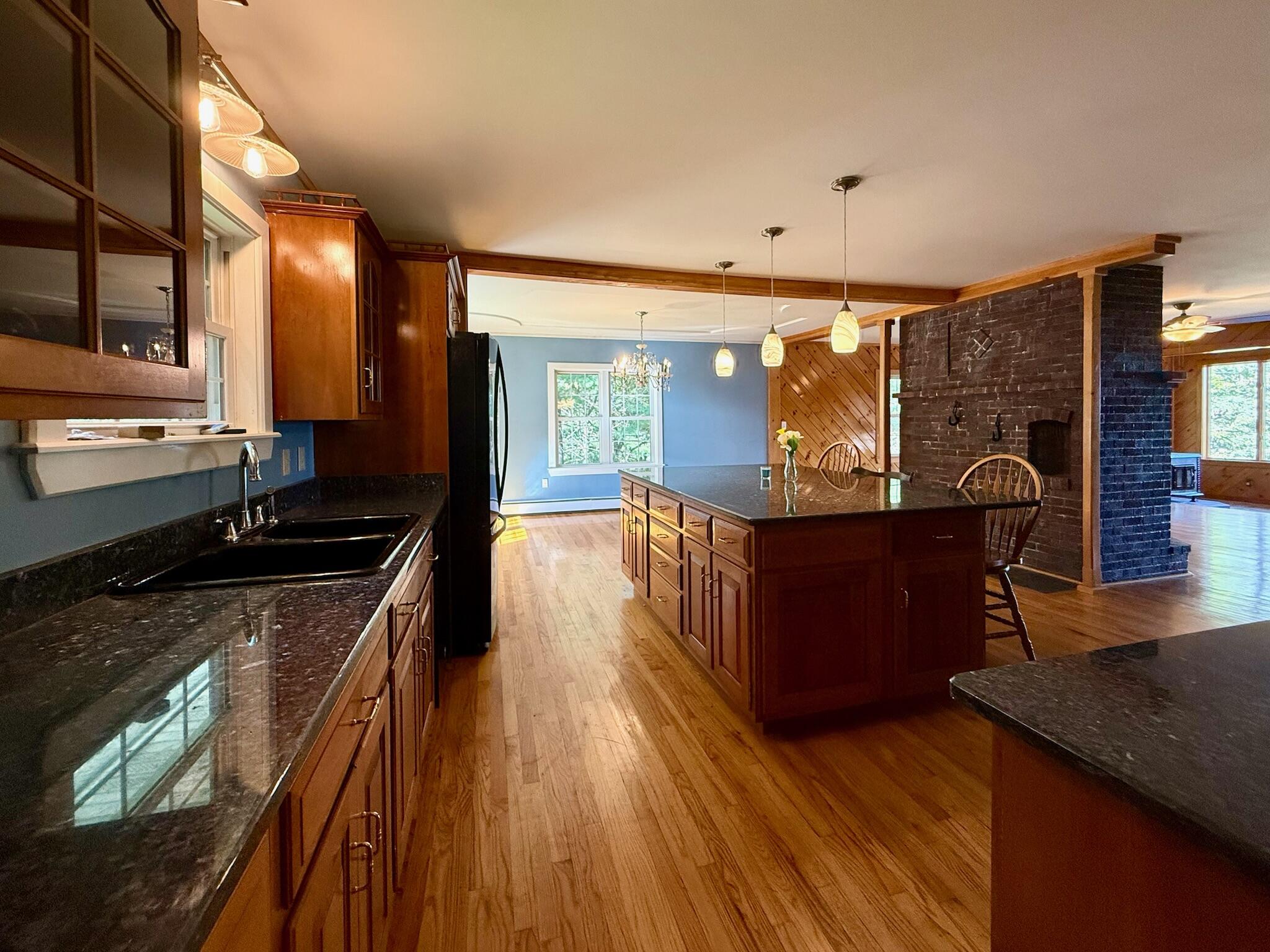 1481 S River Road Property Photo 18