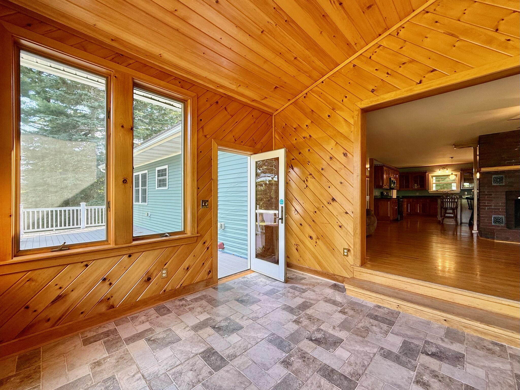 1481 S River Road Property Photo 48