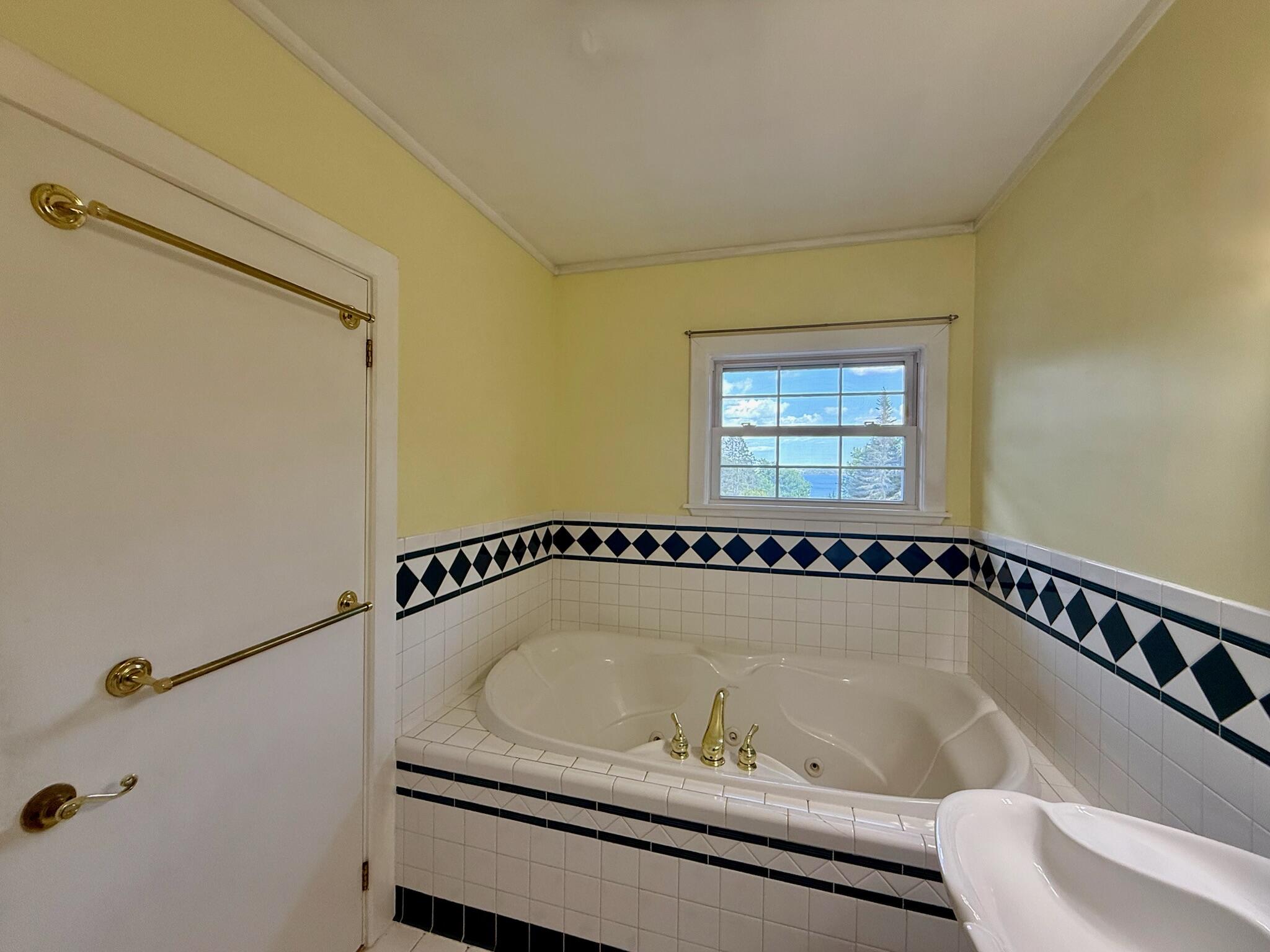 1481 S River Road Property Photo 68