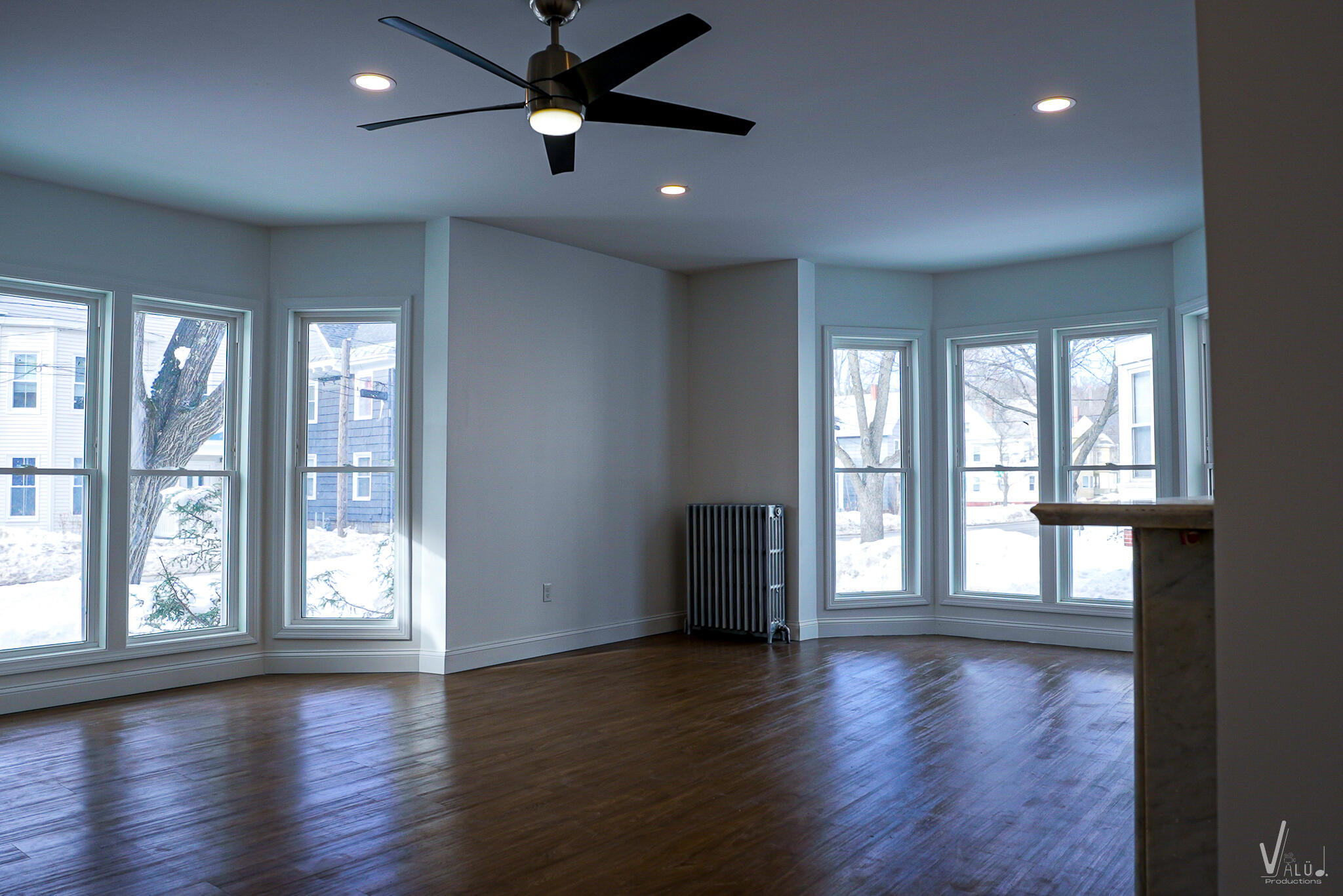 149 College Street Property Photo 14