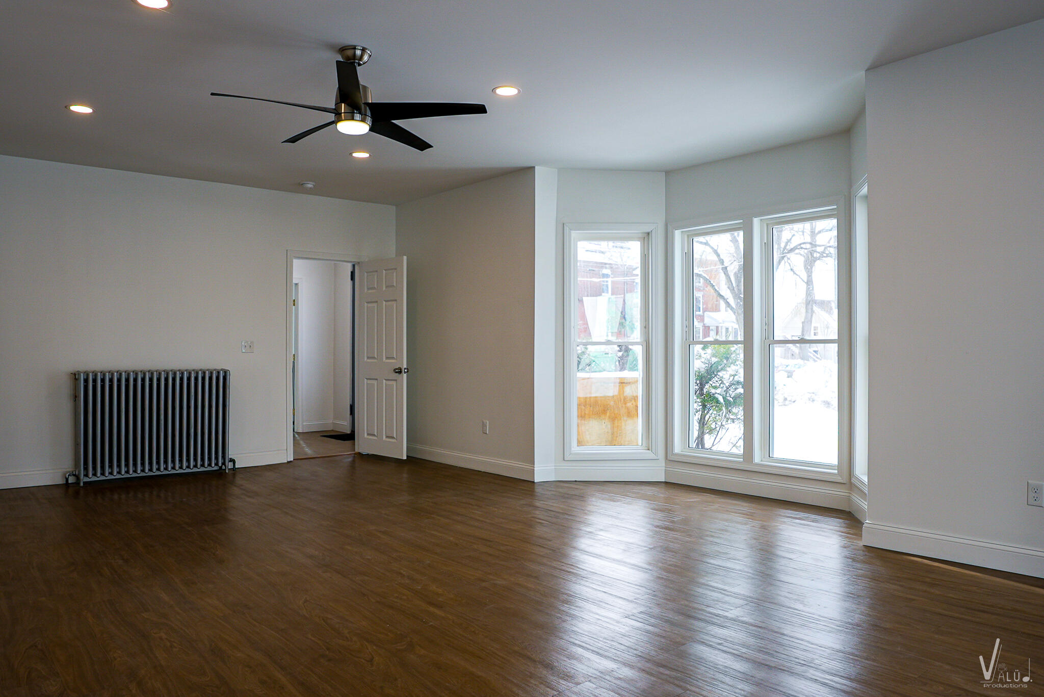 149 College Street Property Photo 16