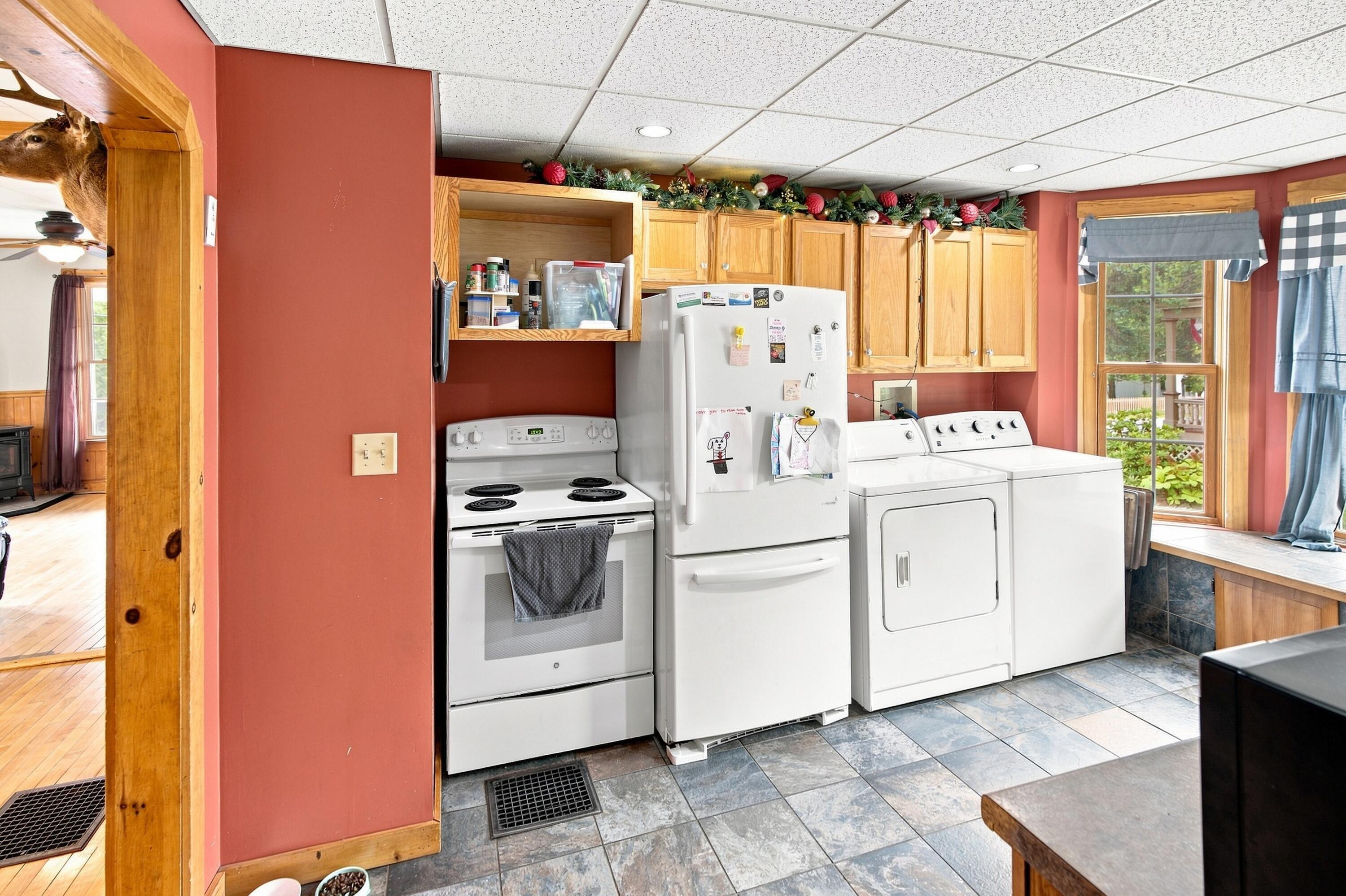 7 Boardman Street Property Photo 38