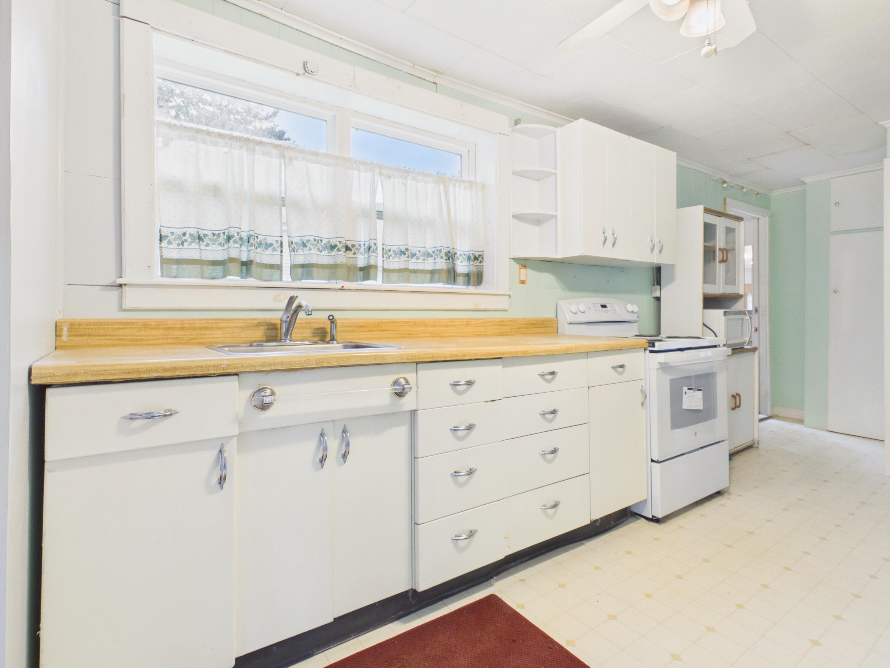 74 Hines Street Property Photo 8