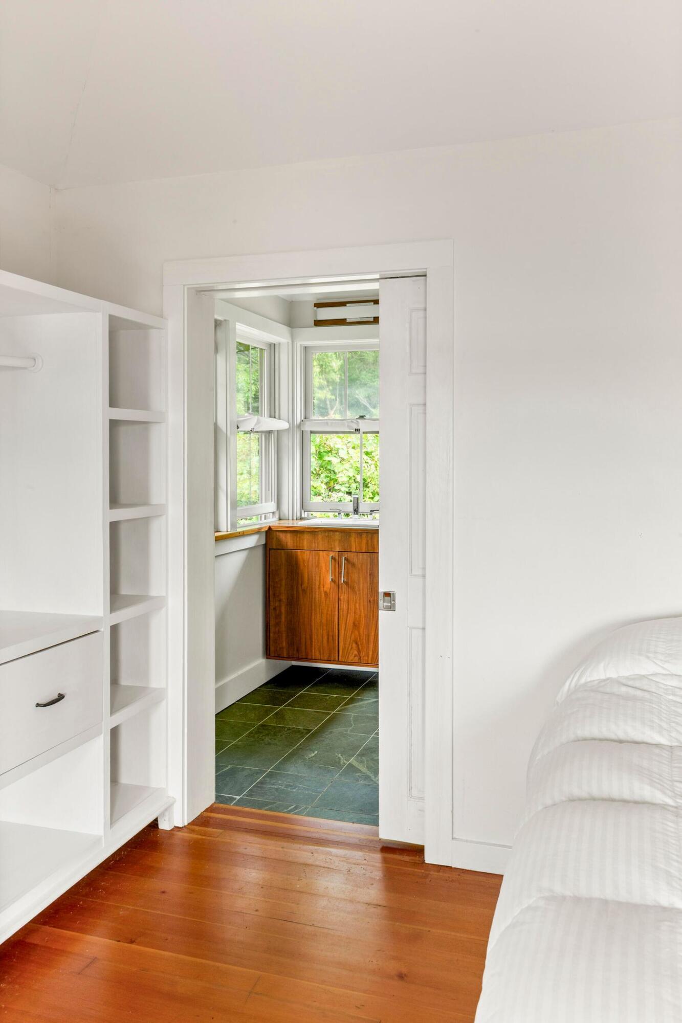 14 Kingsbury Point Property Photo 16