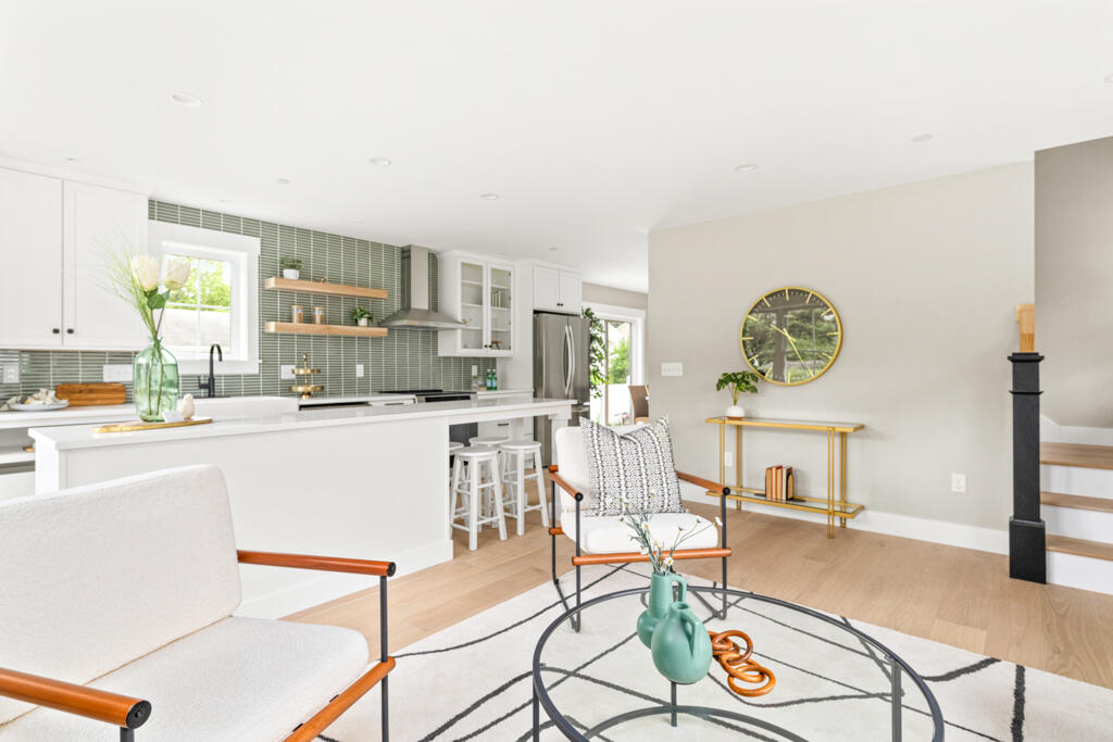 222 Ludlow Street Property Photo 6