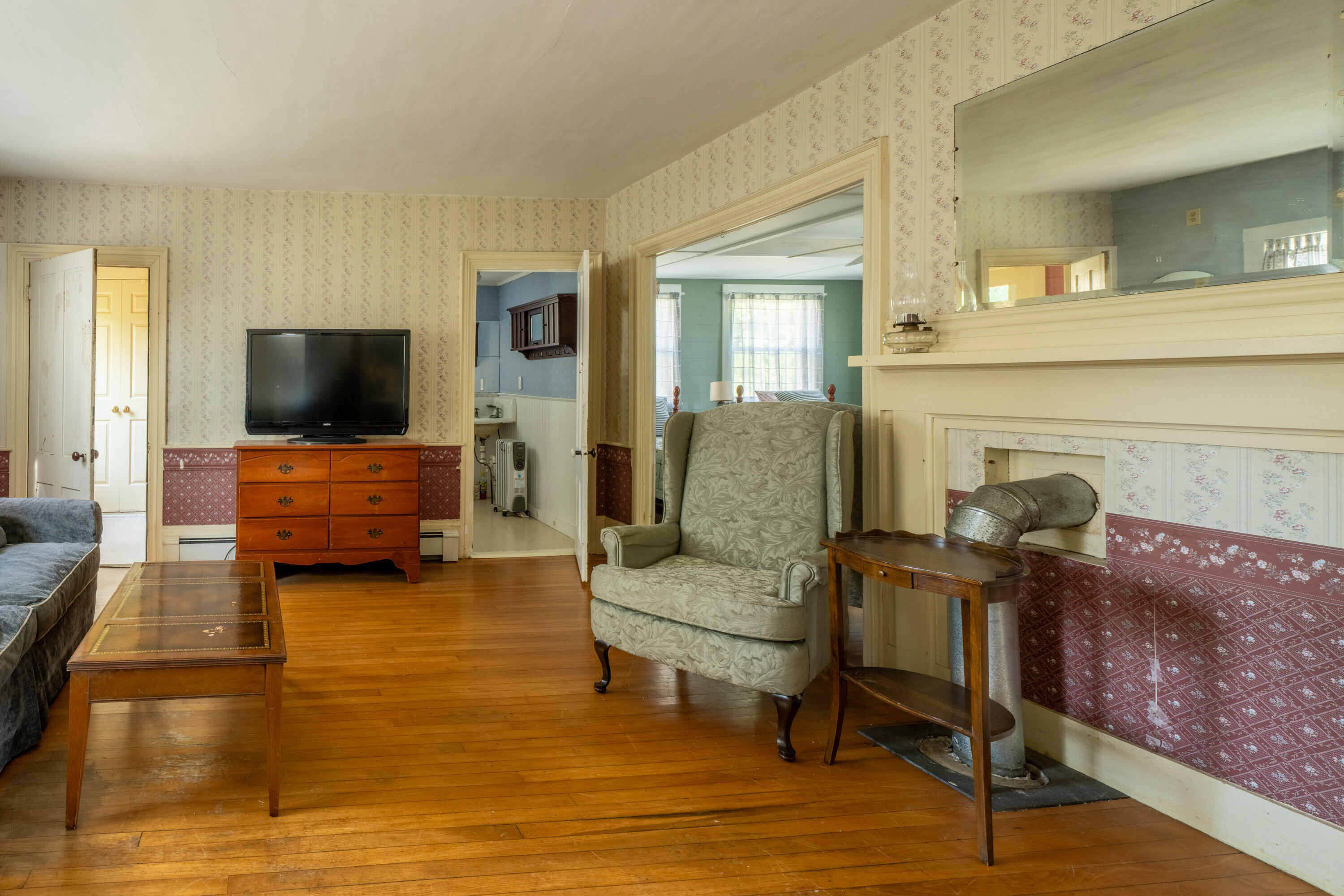 12 Lake View Street Property Photo 14