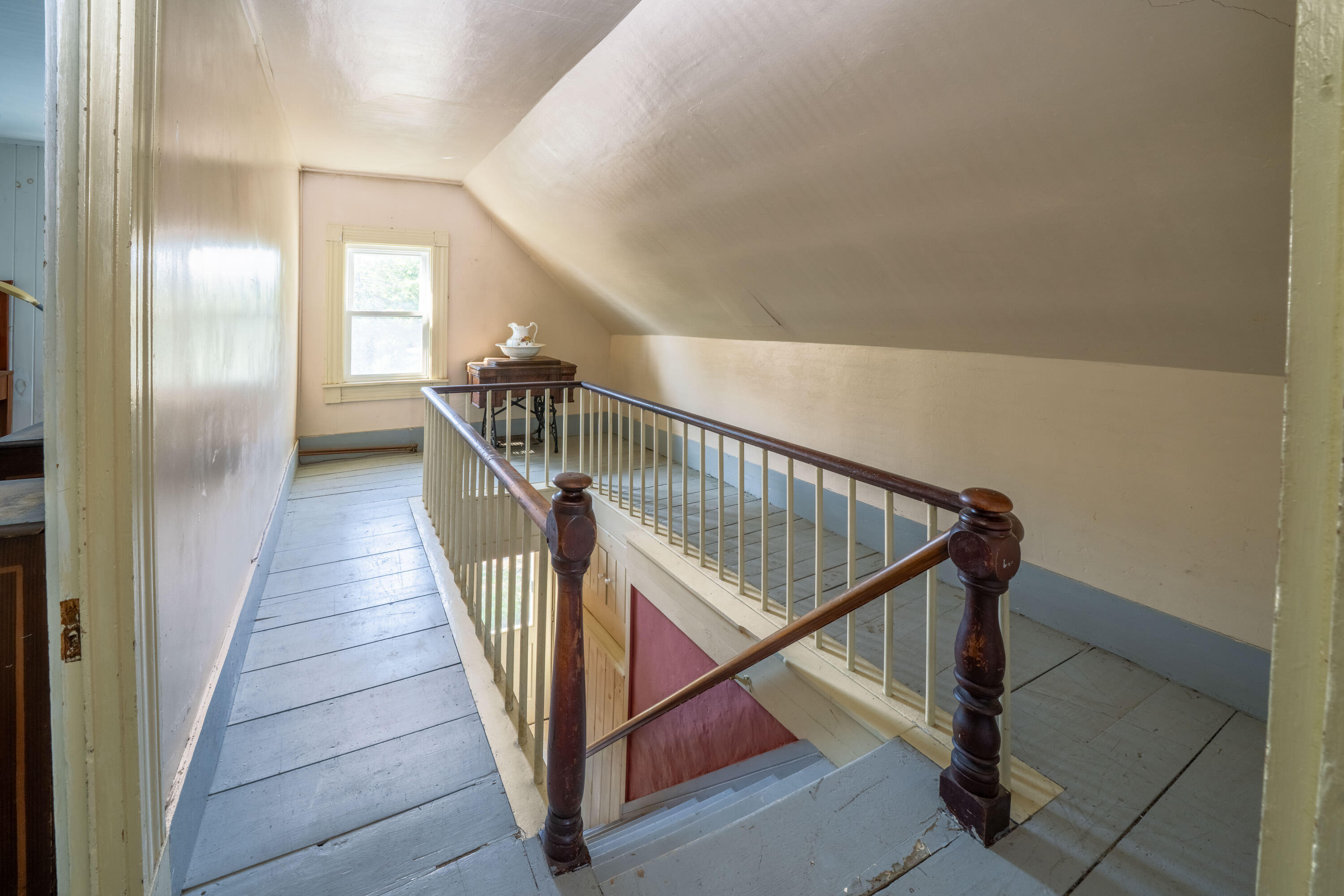 12 Lake View Street Property Photo 16