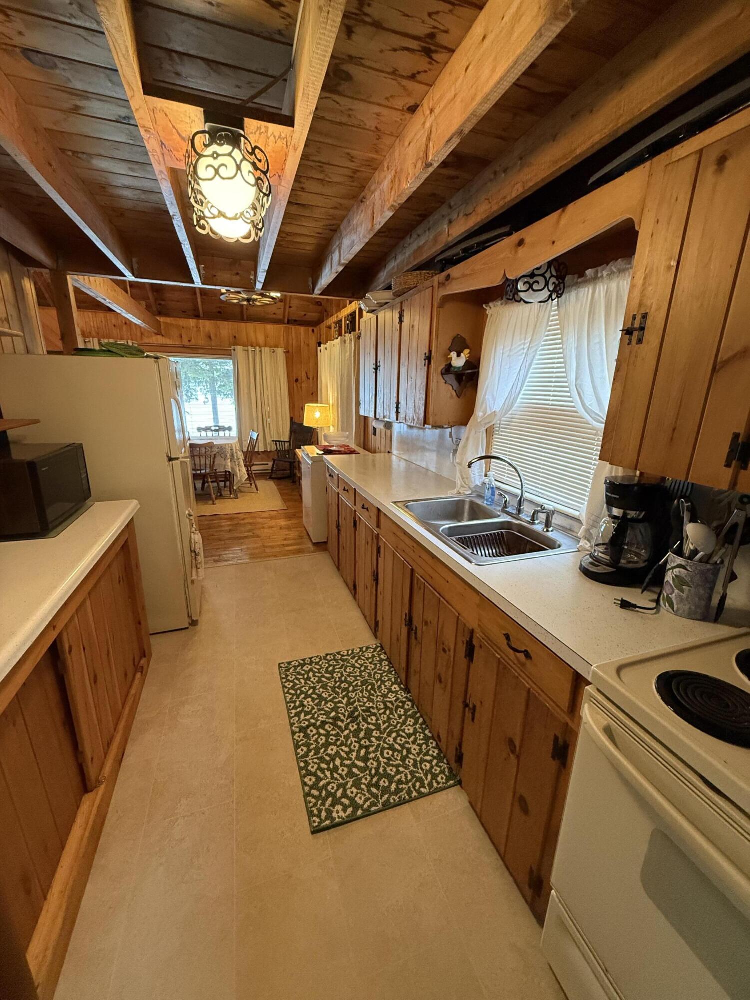 416 S Shore Road Property Photo 12