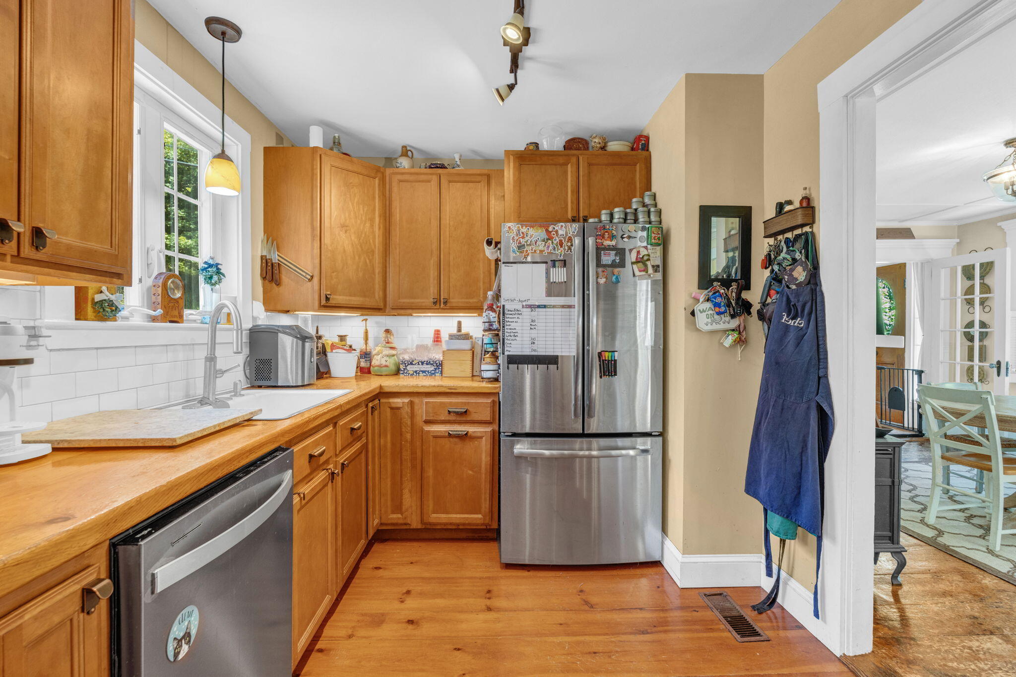 10 Lebanon Road Property Photo 3
