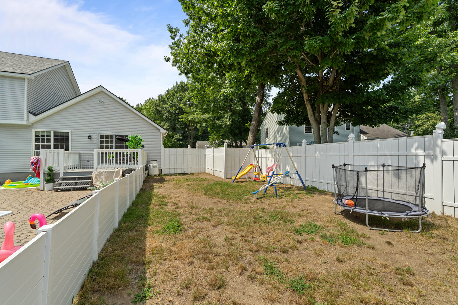 10 Aspen Drive Property Photo 7