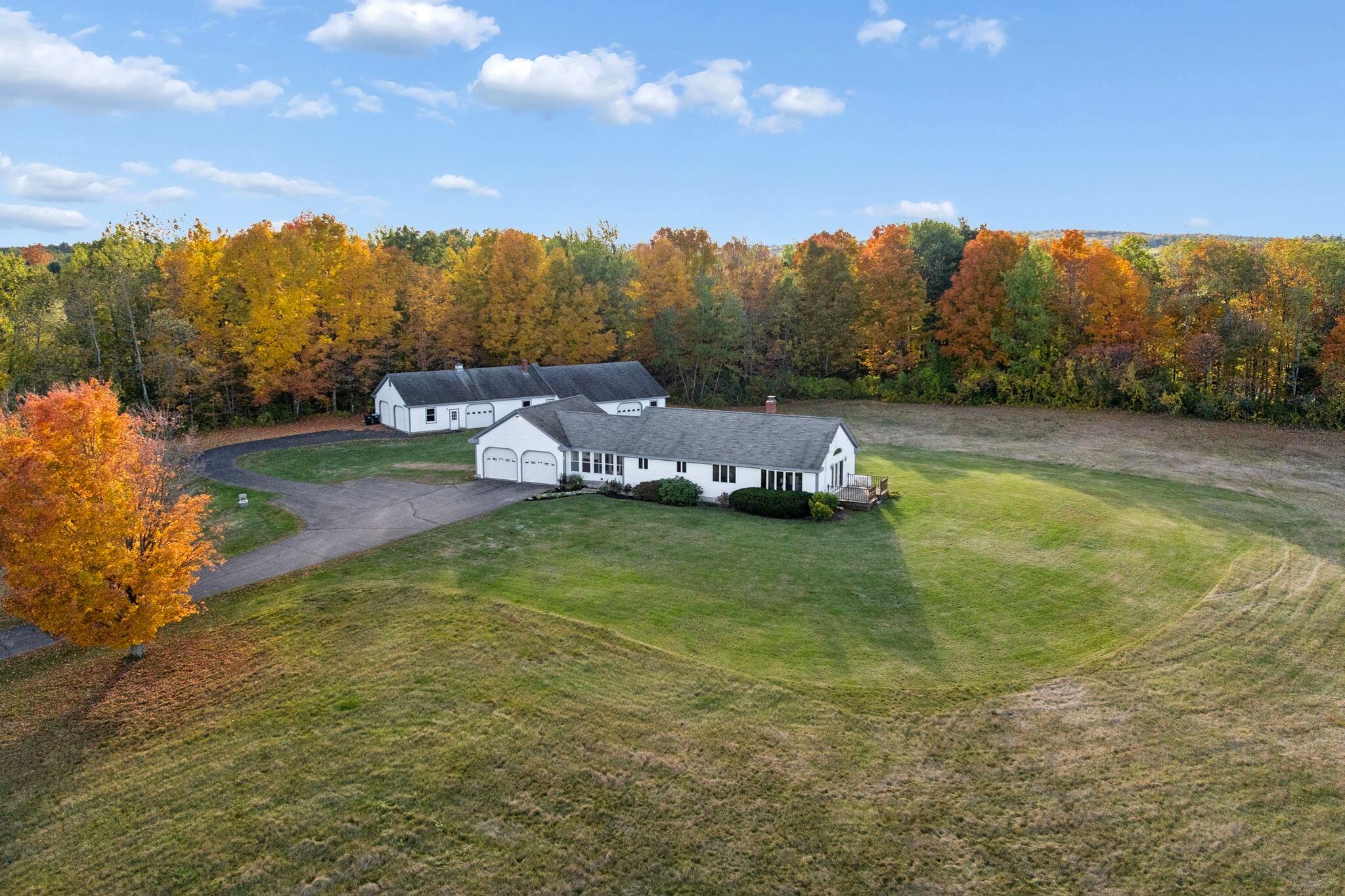 716 Hodsdon Road Property Photo 3