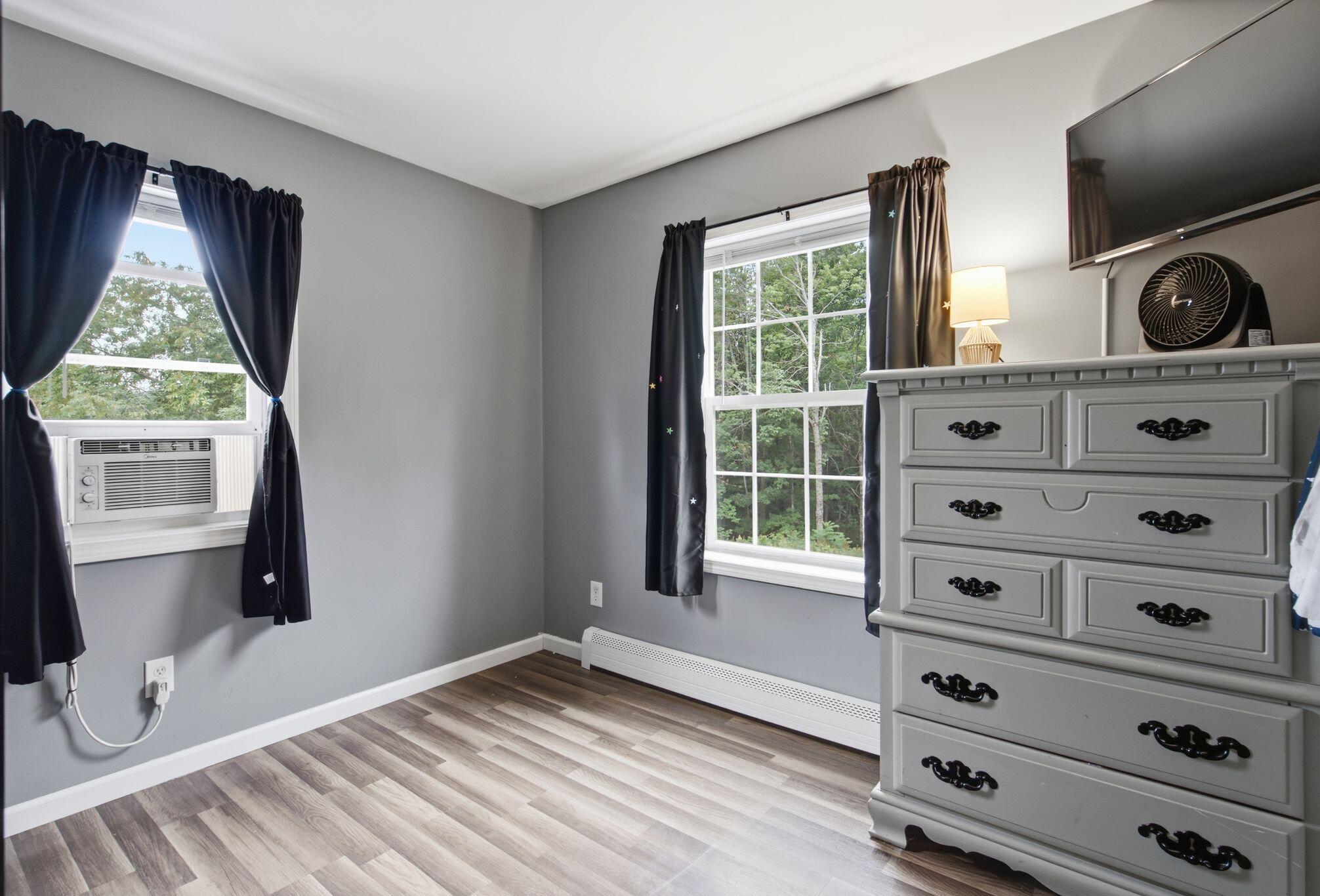 9 Moffett Road Property Photo 23