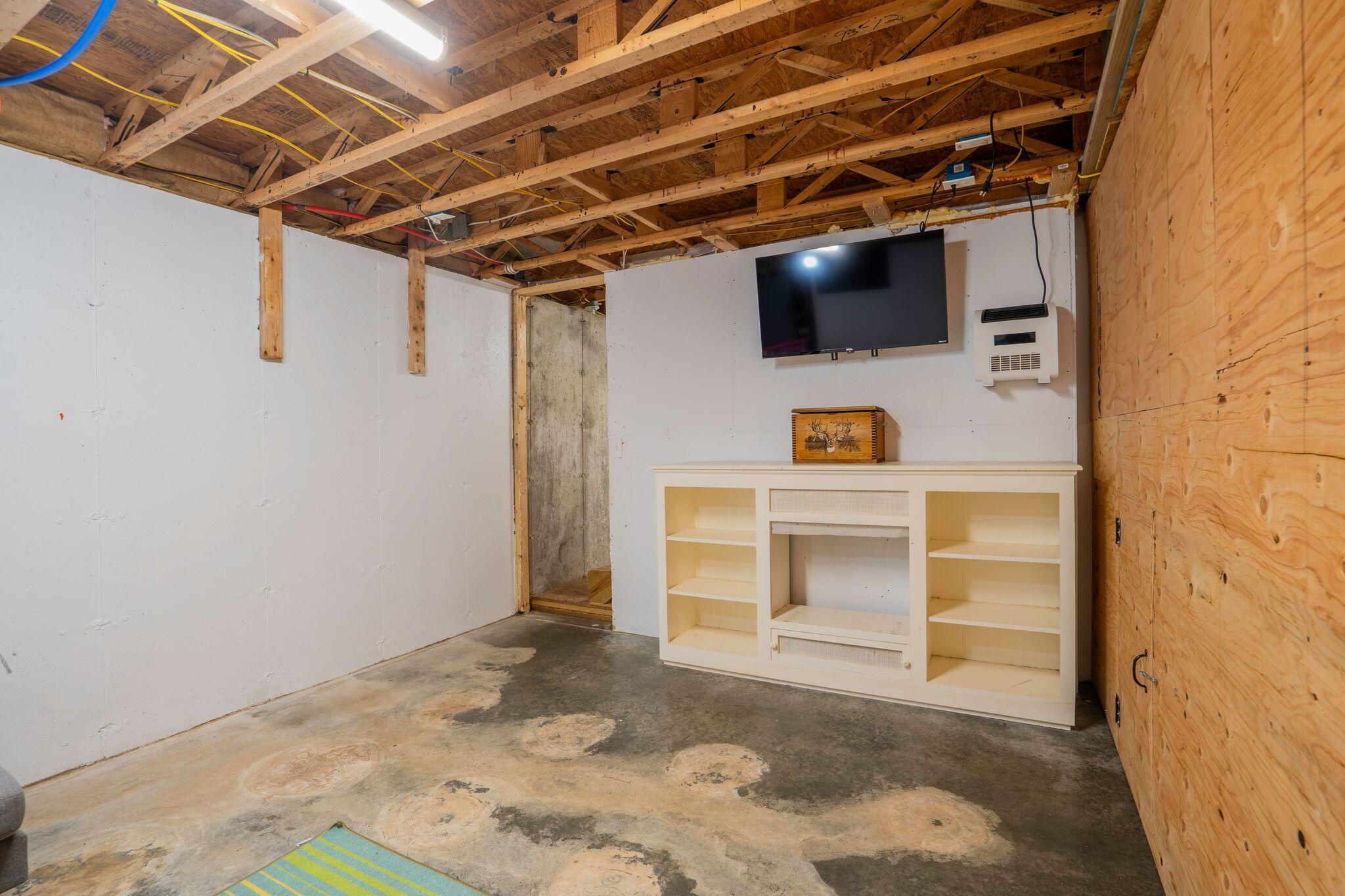 9 Moffett Road Property Photo 26