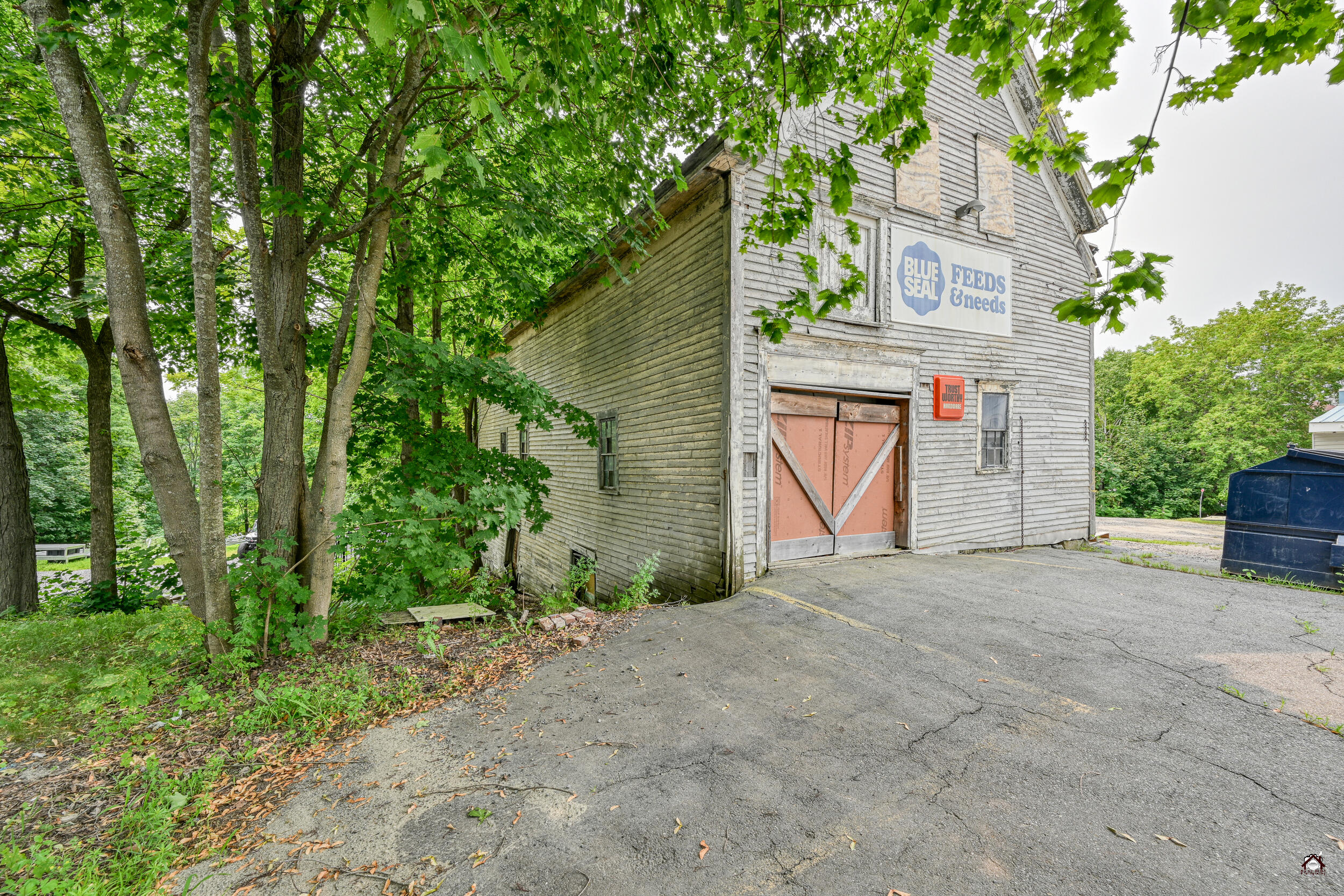 46 Main Street Property Photo 19