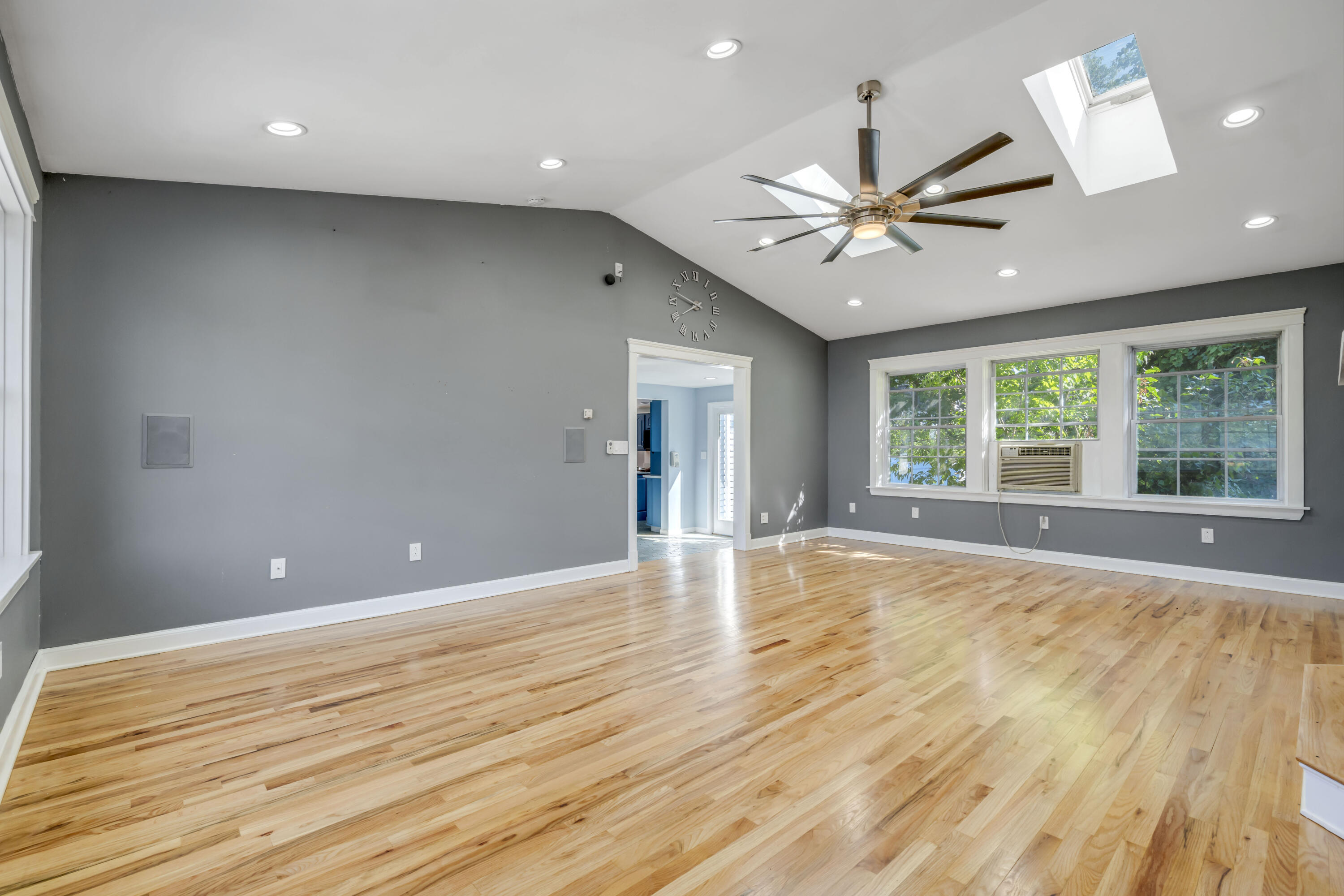 11 Upland Avenue Property Photo 10